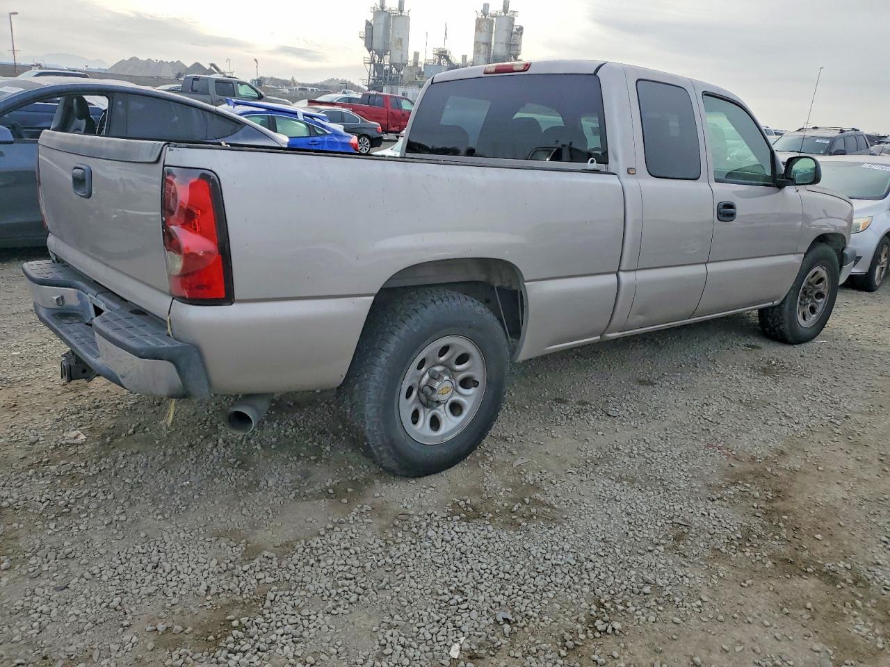 2005 Chevrolet Silverado C1500 Золотой vin: 1GCEC19X45Z271309