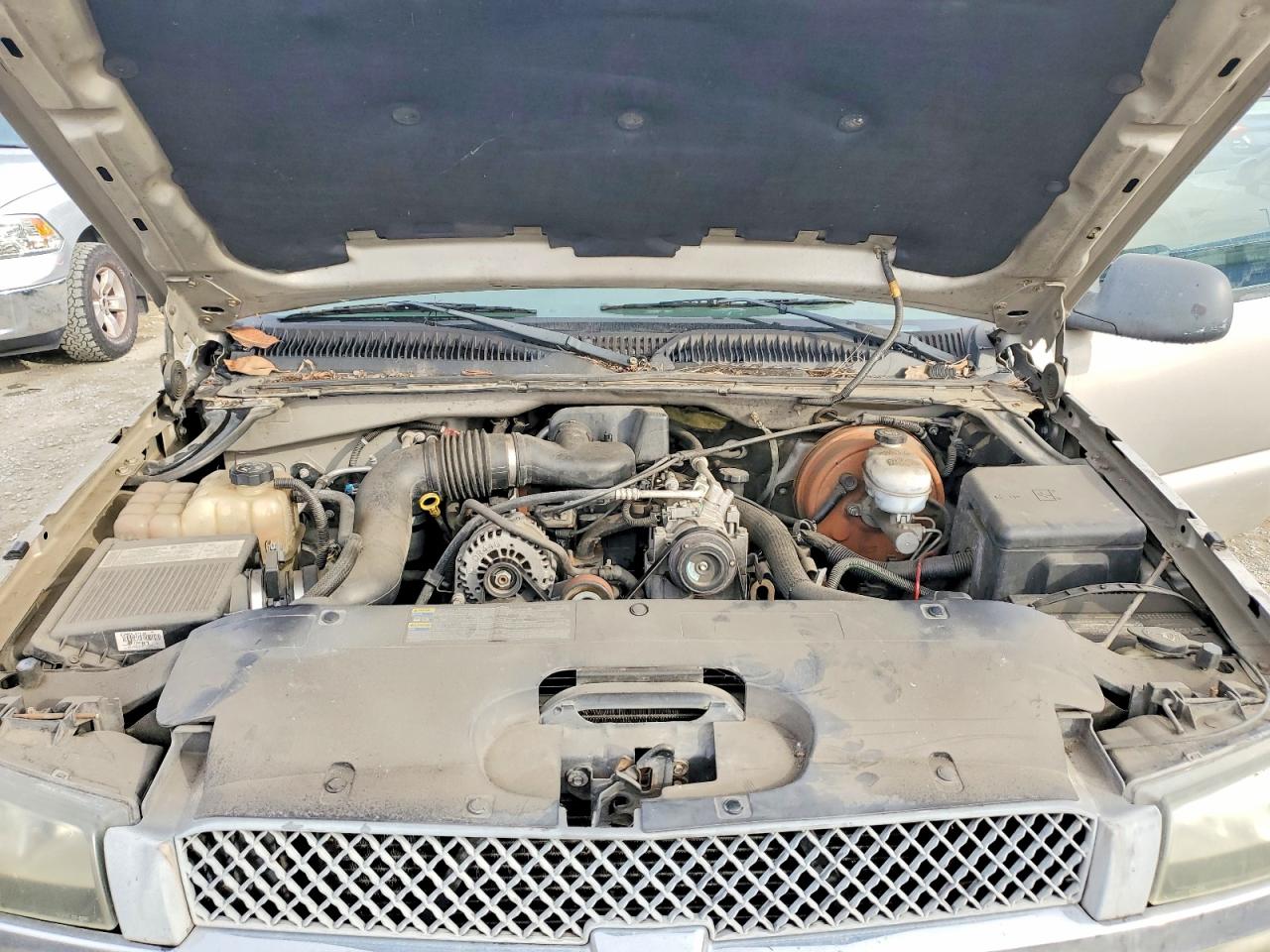 2005 Chevrolet Silverado C1500 Золотой vin: 1GCEC19X45Z271309
