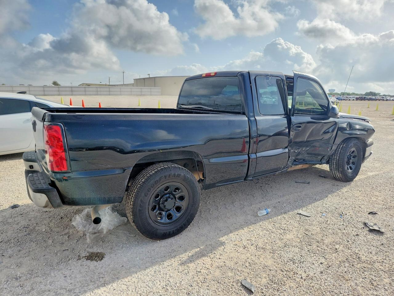 2005 Chevrolet Silverado C1500 Black vin: 1GCEC19X55Z321537