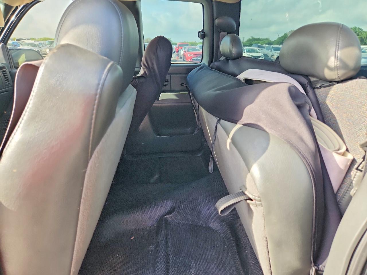 2005 Chevrolet Silverado C1500 Black vin: 1GCEC19X55Z321537