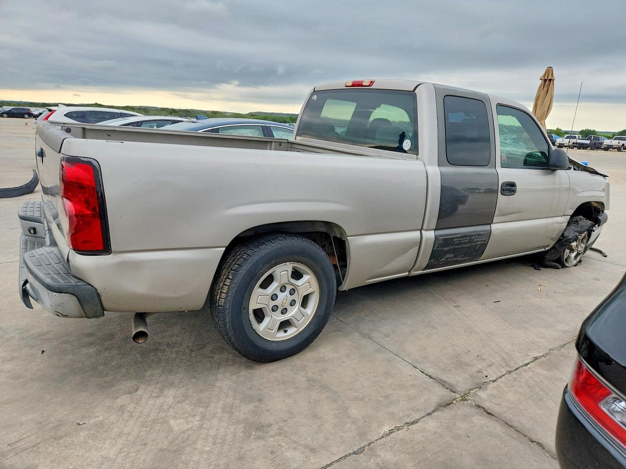 2007 Chevrolet Silverado C1500 Classic Gray vin: 1GCEC19X57Z107781