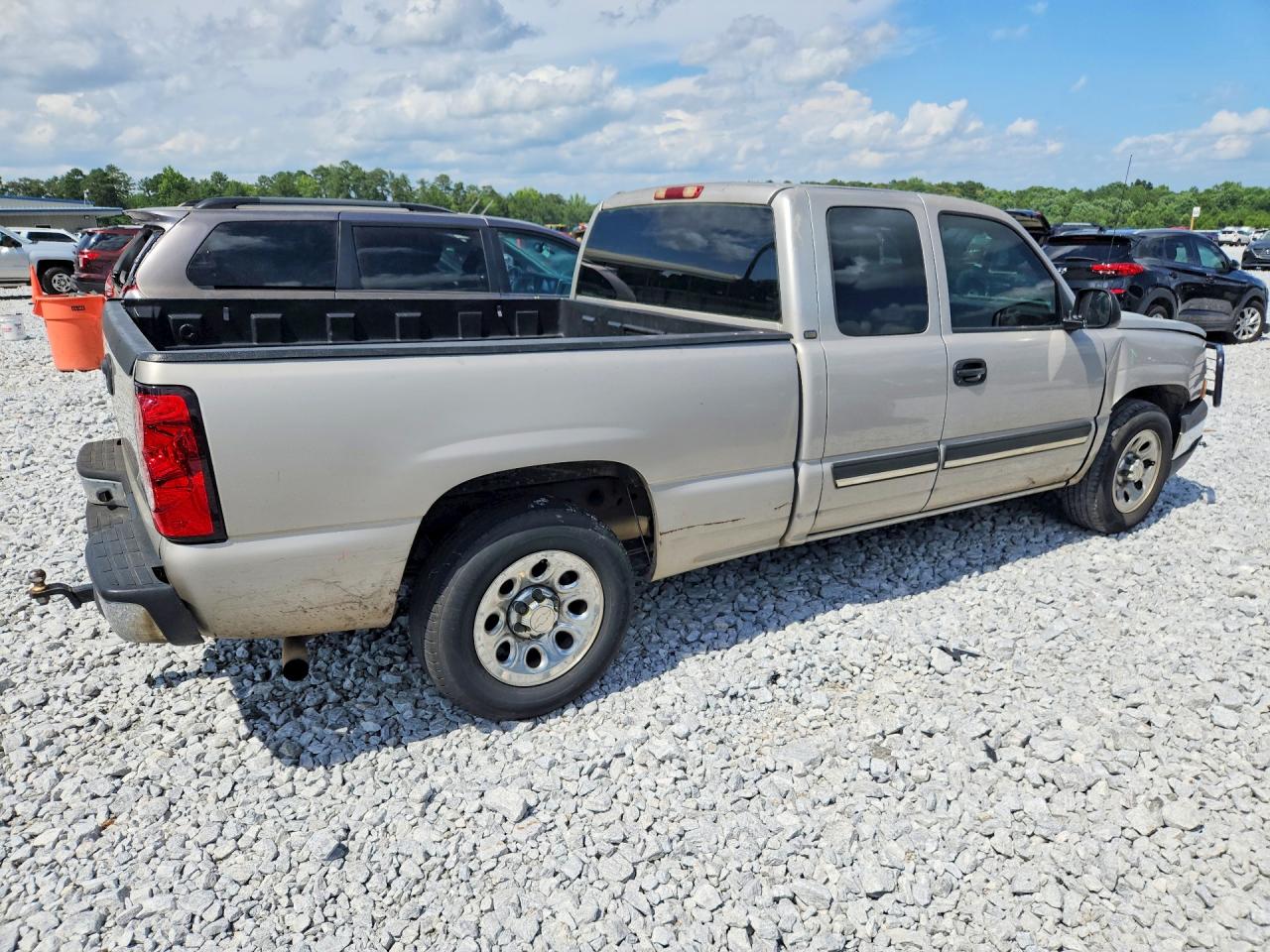 2005 Chevrolet Silverado C1500 Silver vin: 1GCEC19X65Z278732