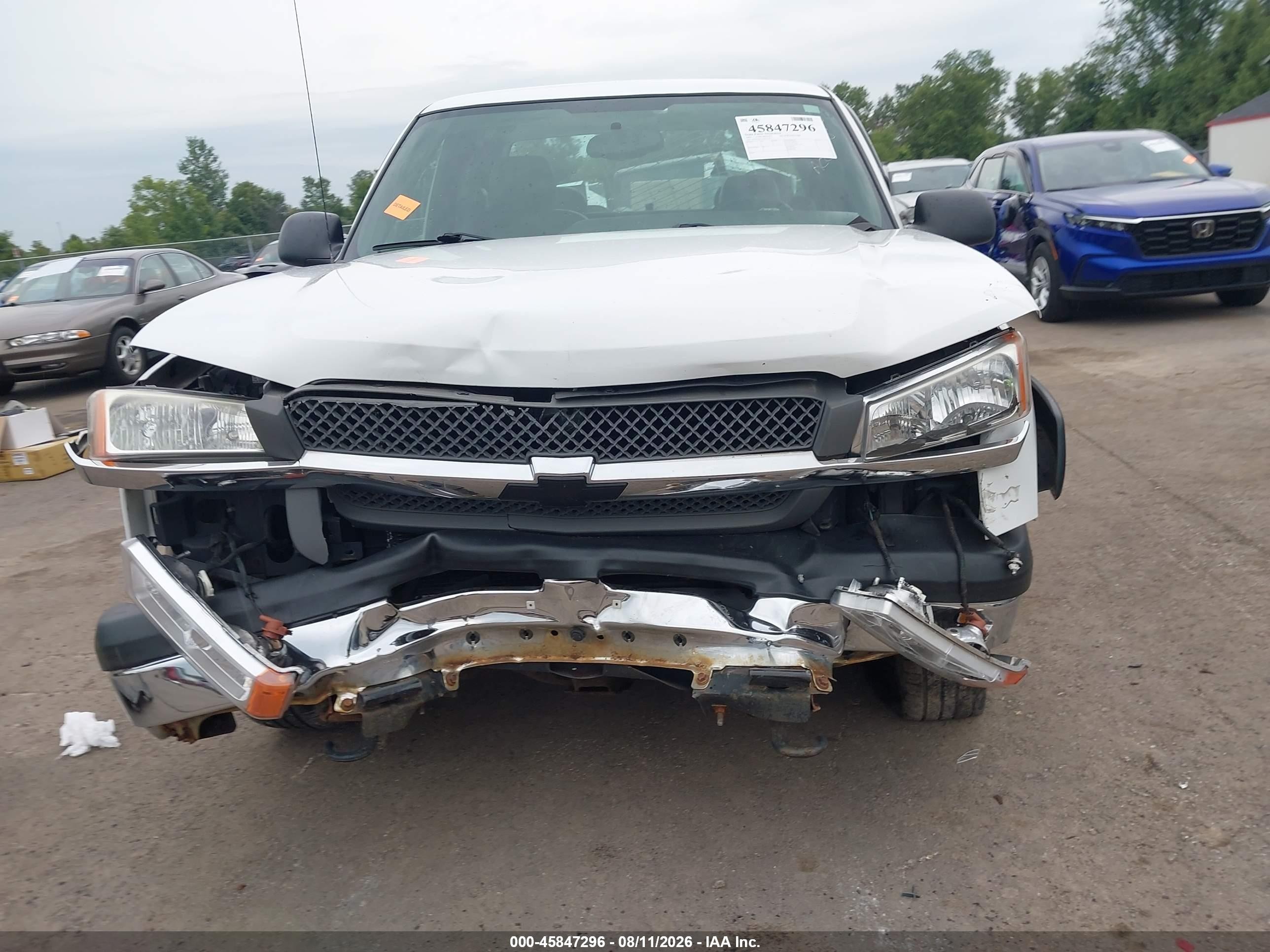 2004 Chevrolet Silverado 1500   White vin: 1GCEC19X74Z133195