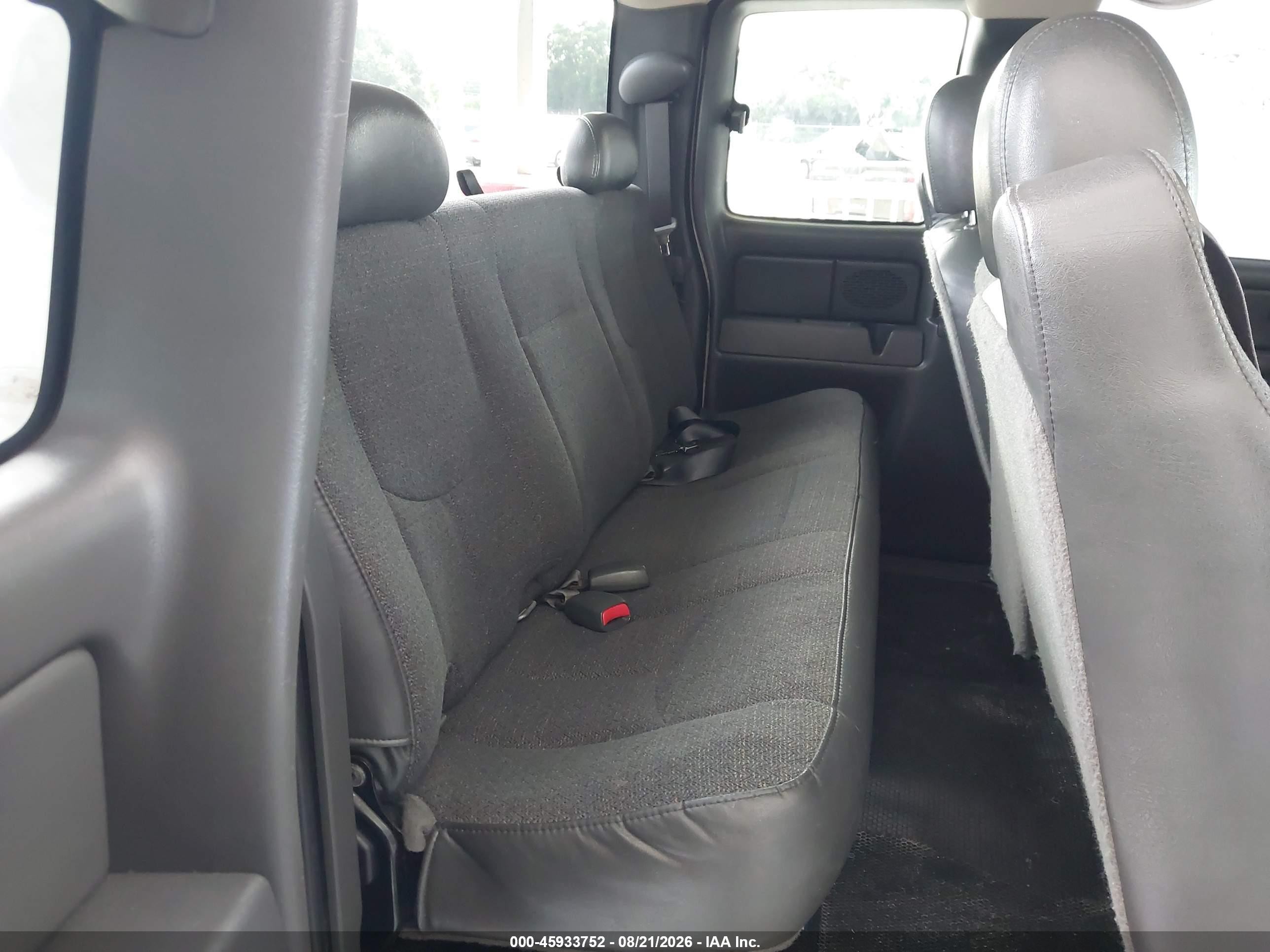 2005 Chevrolet Silverado 1500 Work Truck Gold vin: 1GCEC19X75Z305615