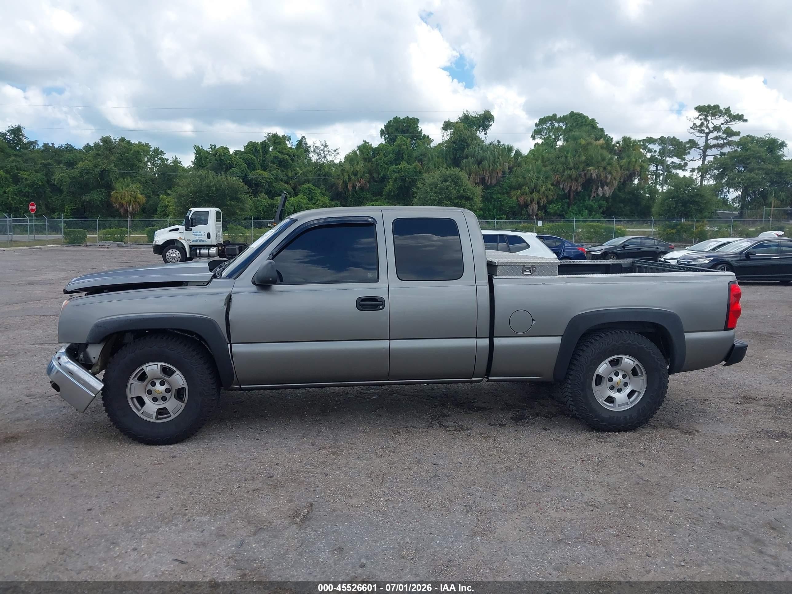 2006 Chevrolet Silverado 1500 Work Truck Бежевый vin: 1GCEC19X76Z239357