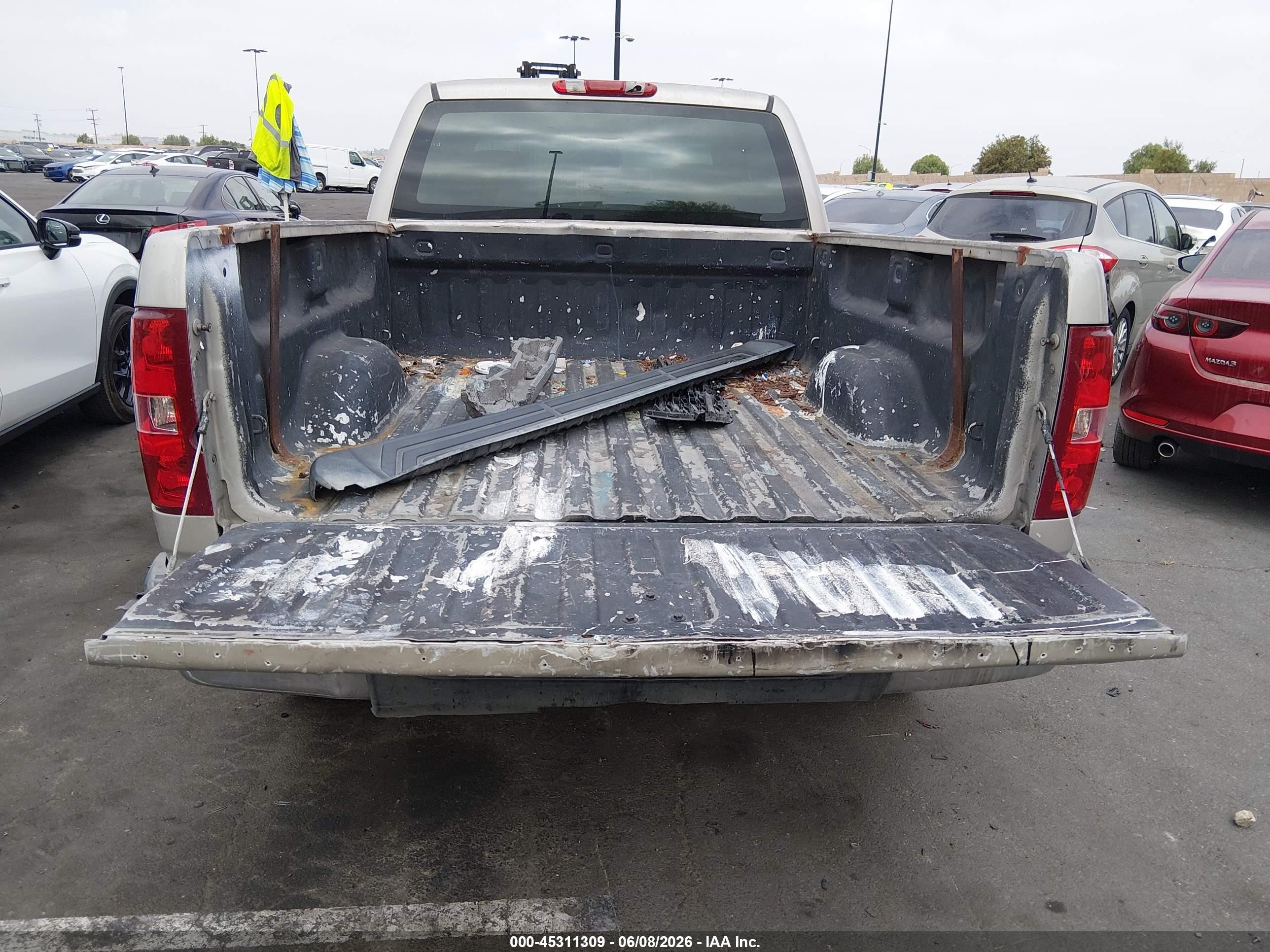 2008 Chevrolet Silverado 1500 Work Truck Gold vin: 1GCEC19X78Z143361