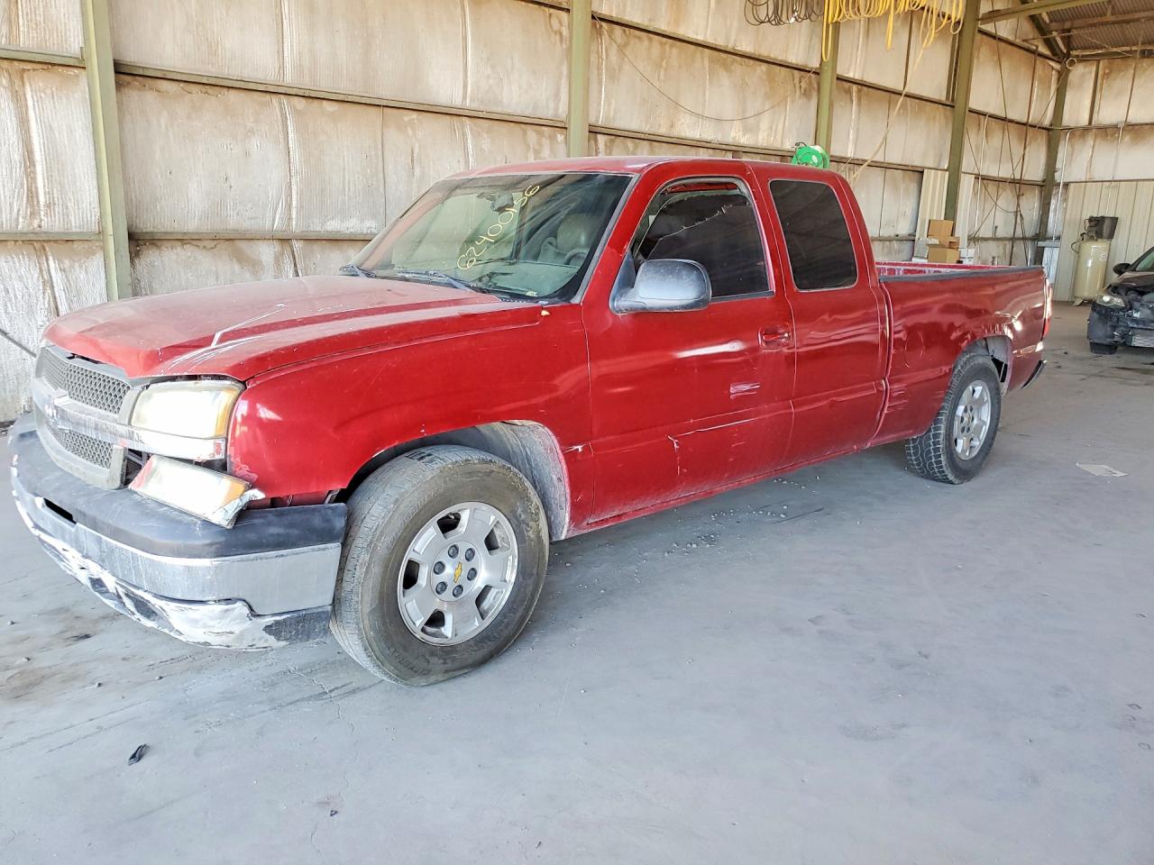 2004 Chevrolet Silverado C1500 Red vin: 1GCEC19X84Z247058