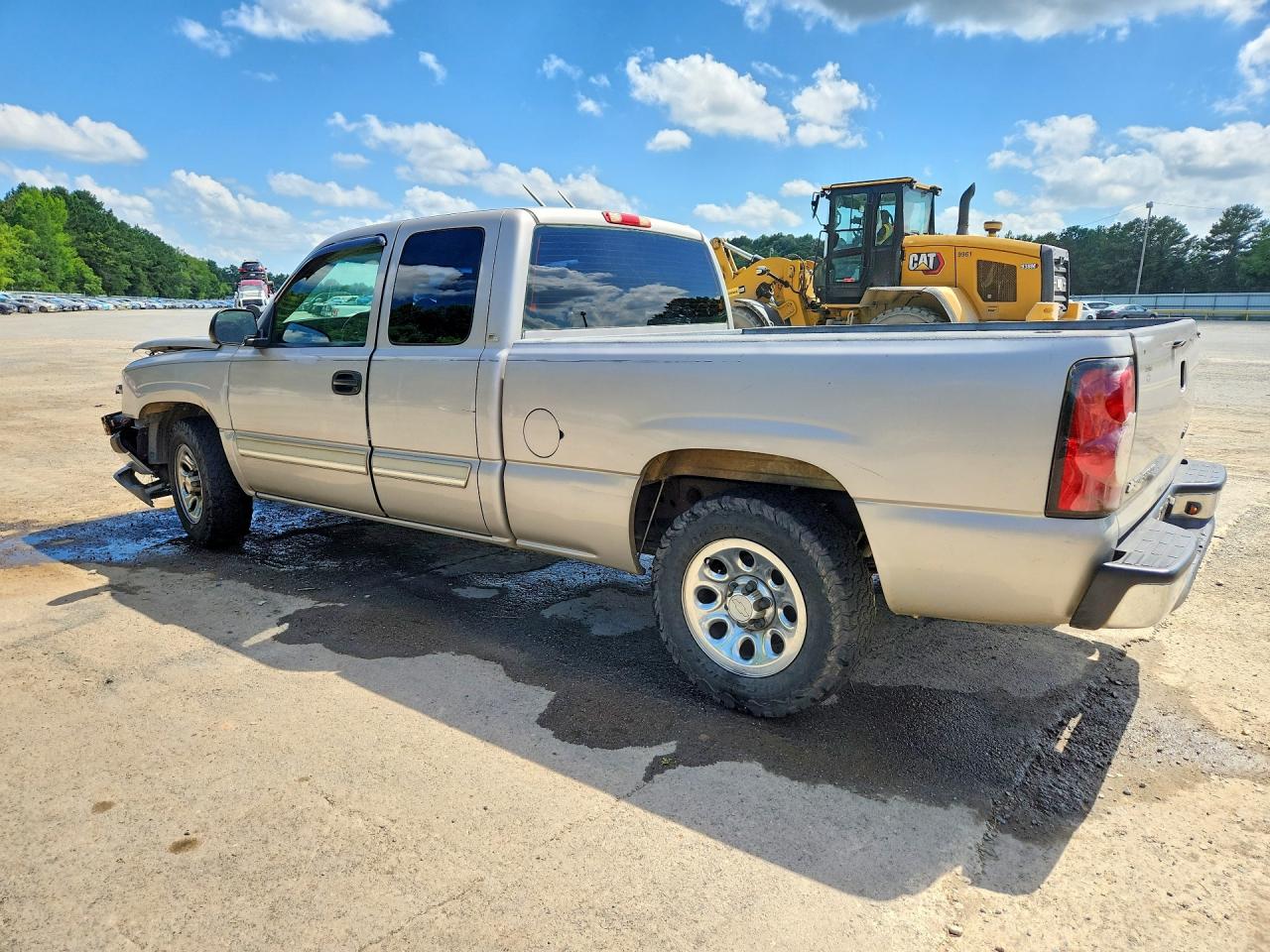 2005 Chevrolet Silverado C1500 Silver vin: 1GCEC19X85Z182360