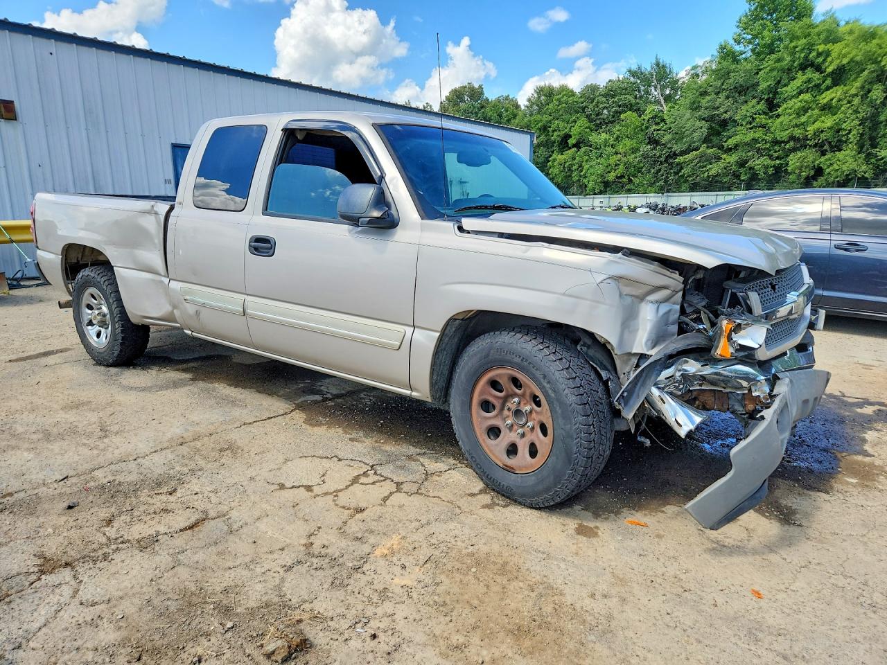 2005 Chevrolet Silverado C1500 Silver vin: 1GCEC19X85Z182360
