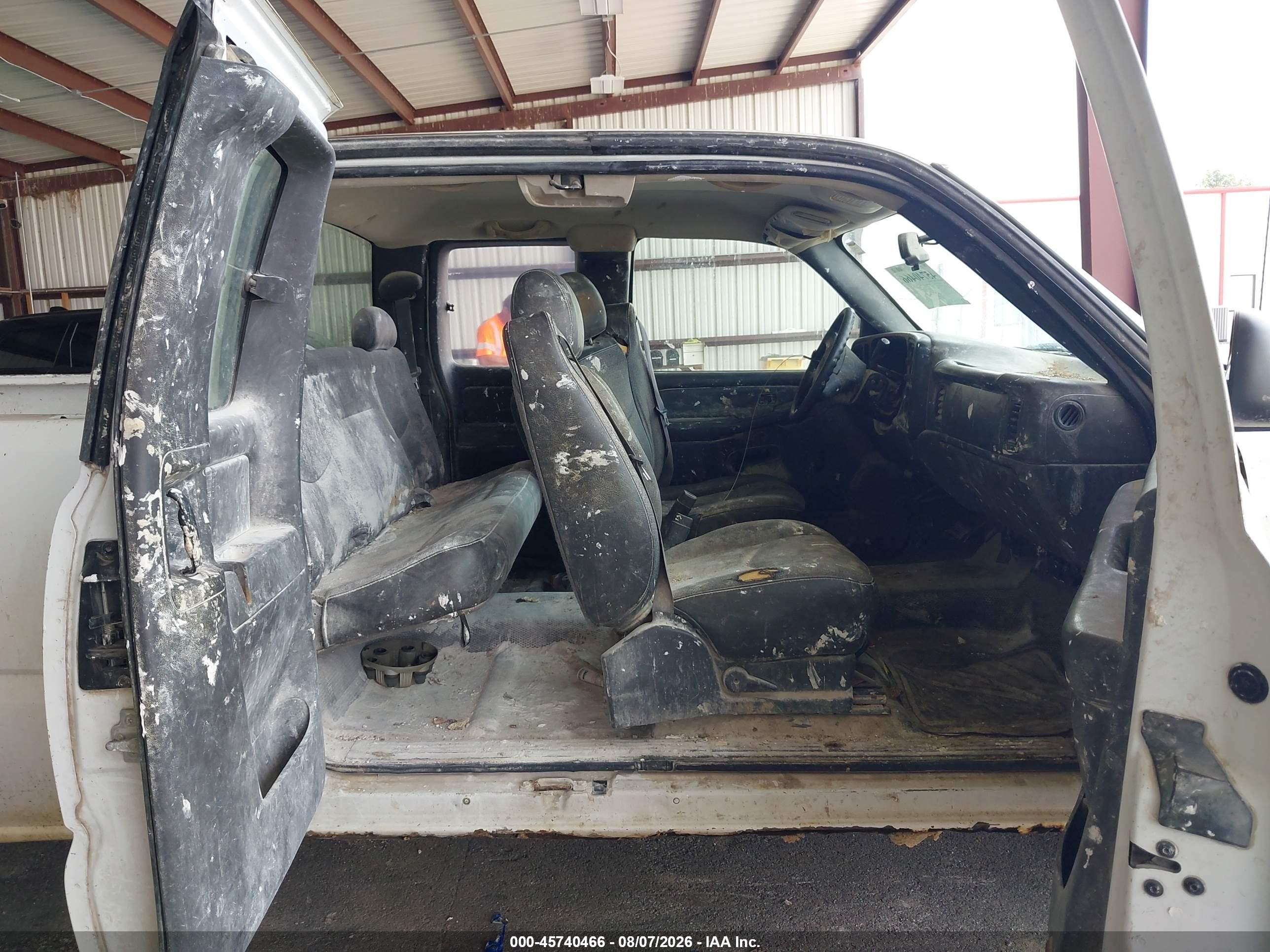 2005 Chevrolet Silverado 1500 Work Truck White vin: 1GCEC19X85Z343032