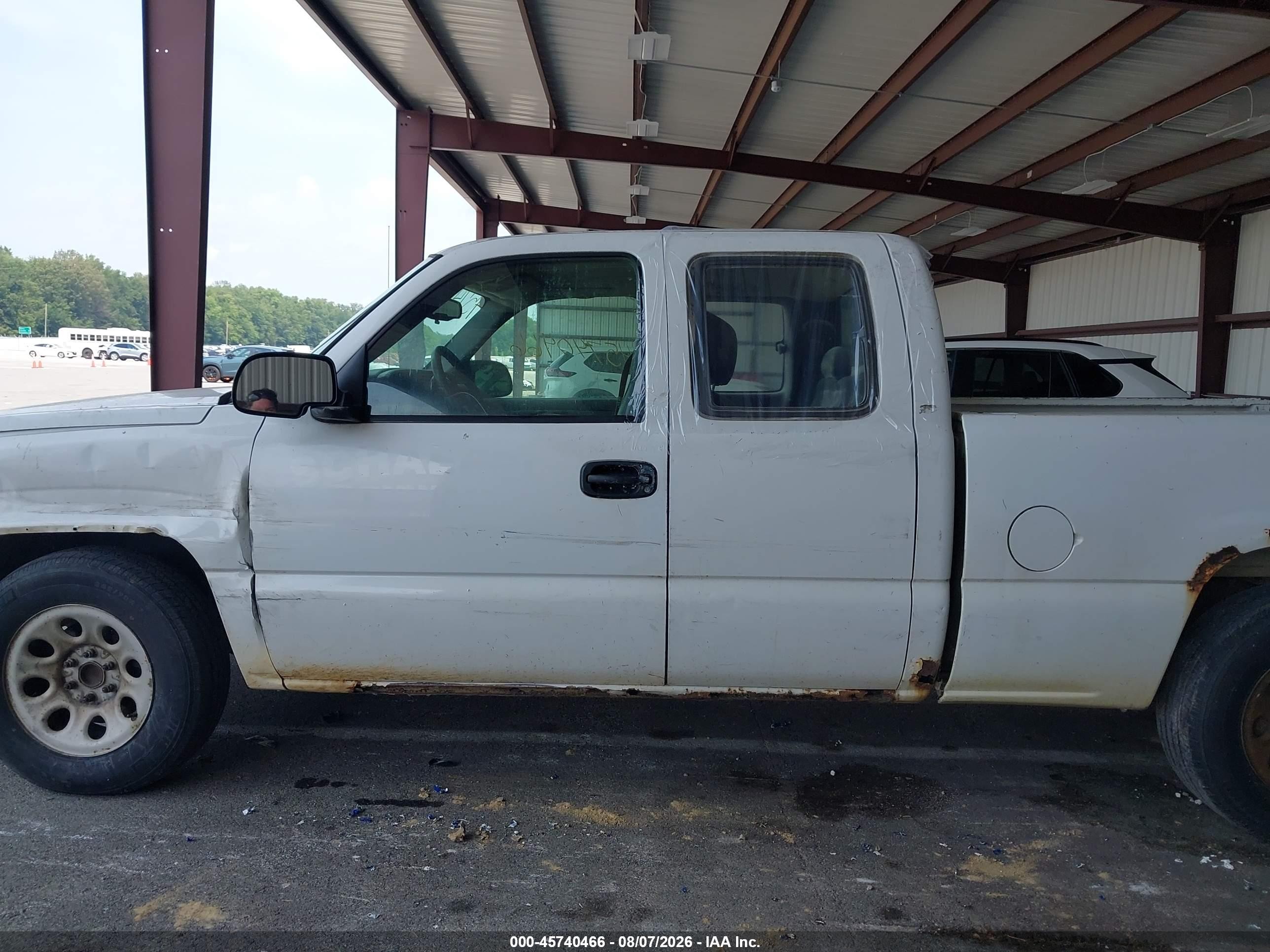2005 Chevrolet Silverado 1500 Work Truck White vin: 1GCEC19X85Z343032