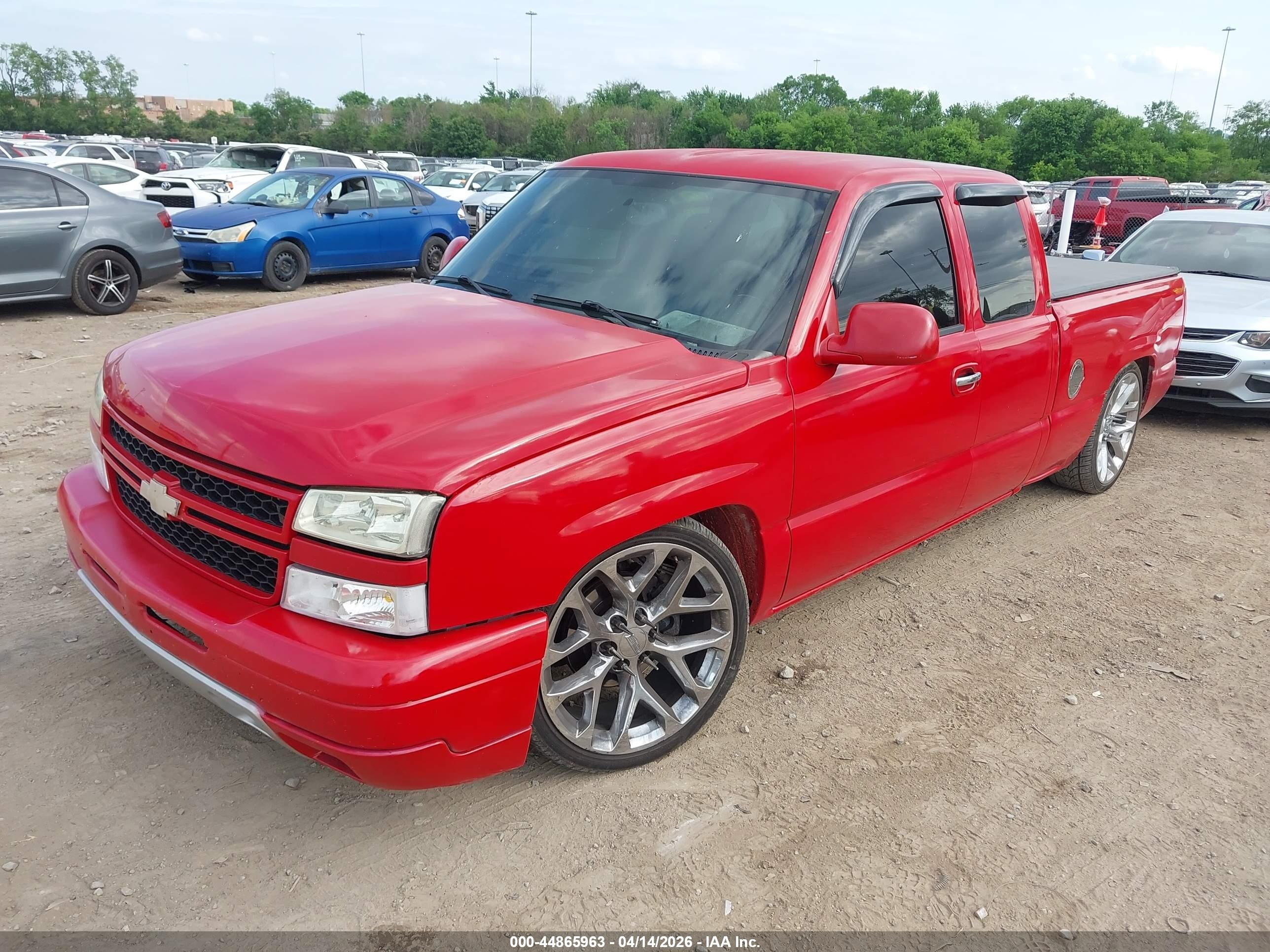2007 Chevrolet Silverado 1500 Classic Work Truck Red vin: 1GCEC19X87Z109959