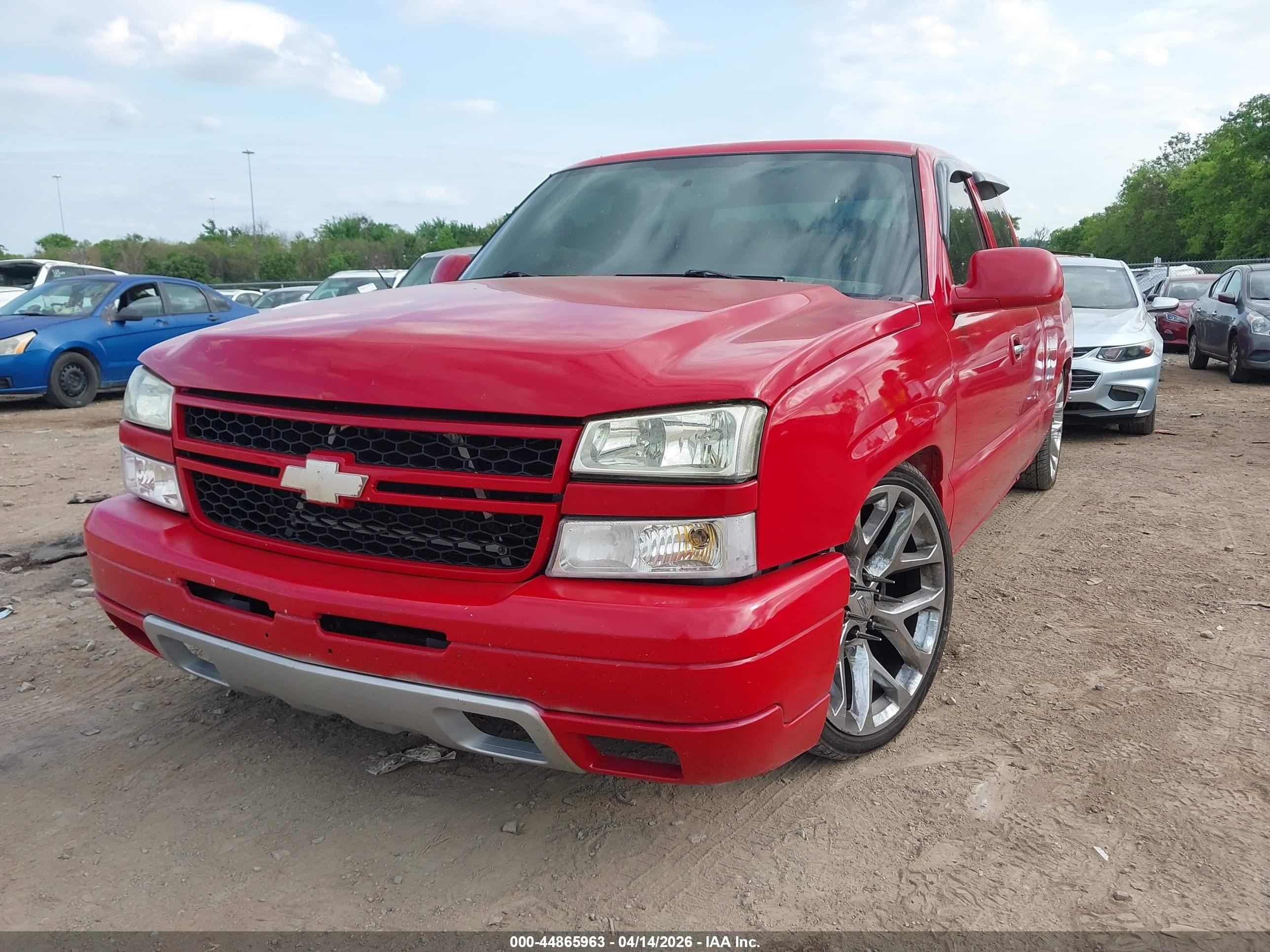 2007 Chevrolet Silverado 1500 Classic Work Truck Red vin: 1GCEC19X87Z109959