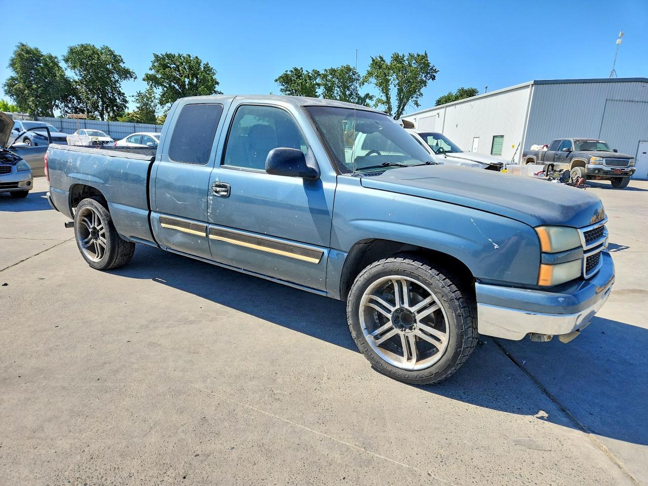 2006 Chevrolet Silverado C1500 Blue vin: 1GCEC19X96Z246794
