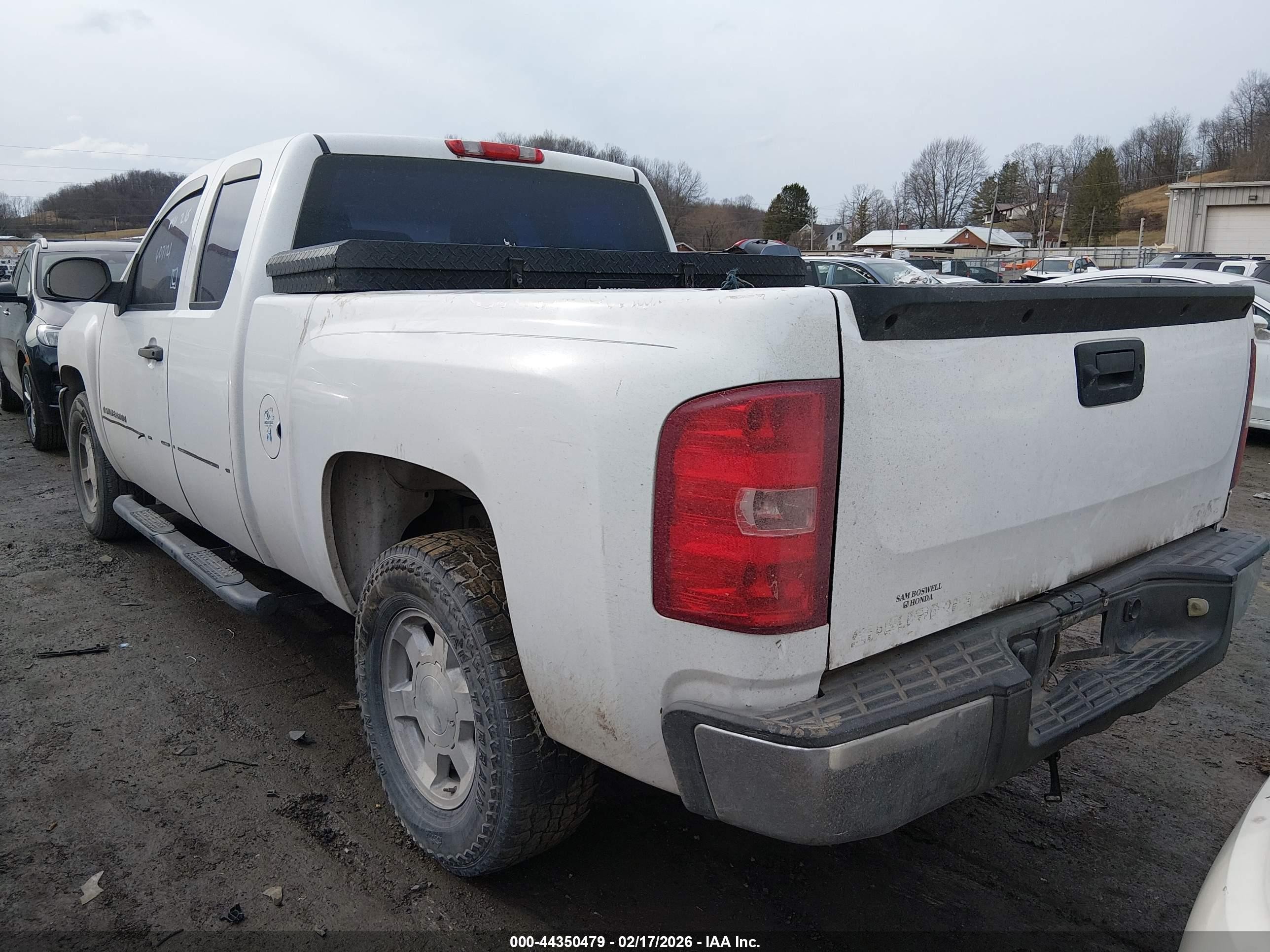 2007 Chevrolet Silverado 1500 Work Truck White vin: 1GCEC19X97Z607121