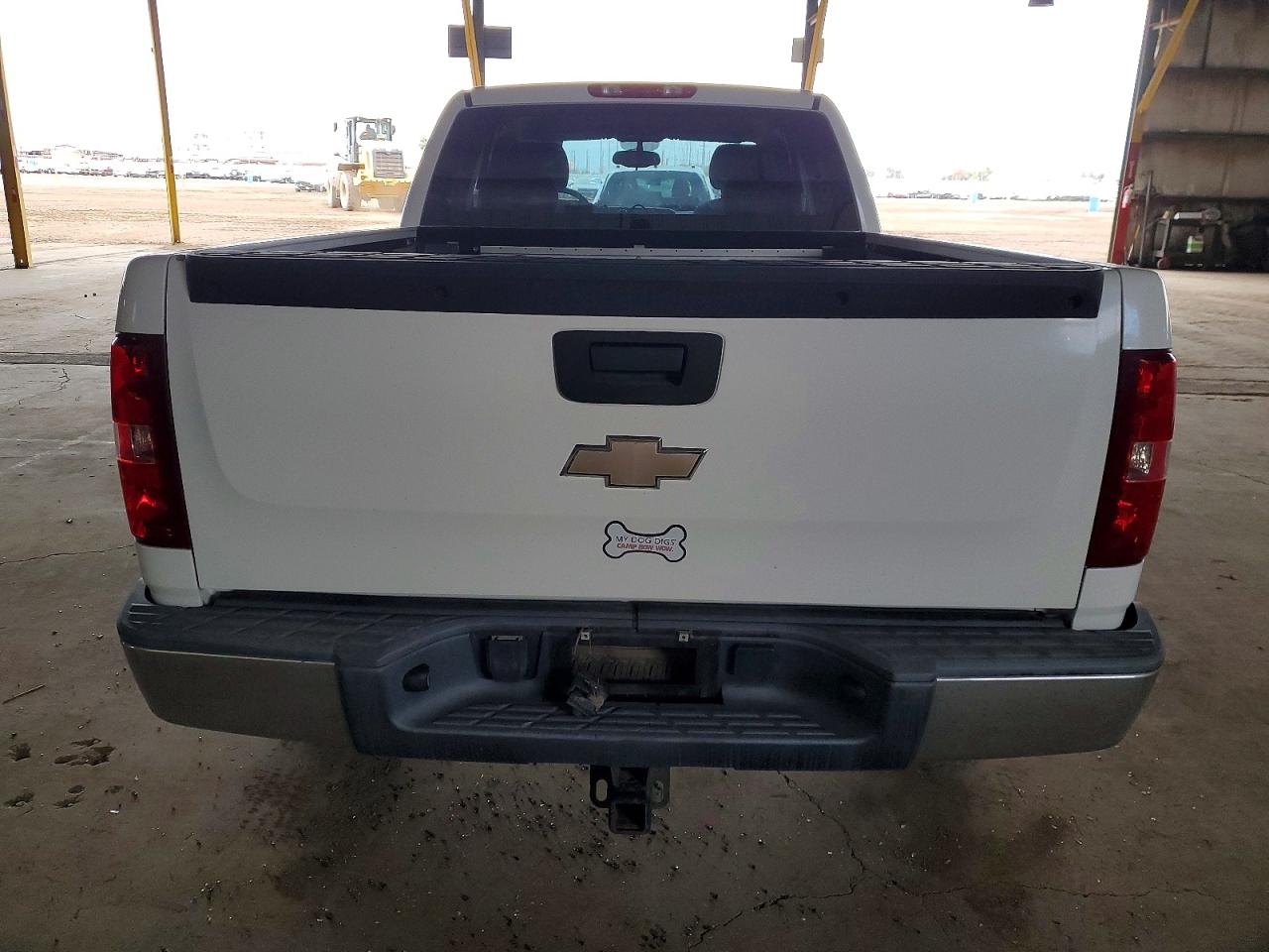 2008 Chevrolet Silverado C1500 White vin: 1GCEC19X98Z140901