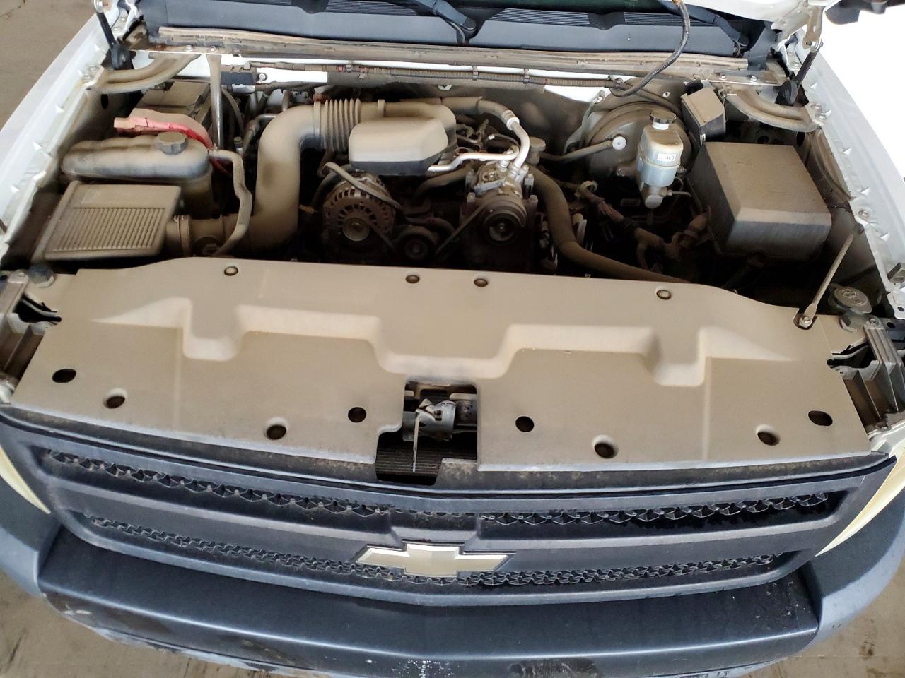 2008 Chevrolet Silverado C1500 White vin: 1GCEC19X98Z140901