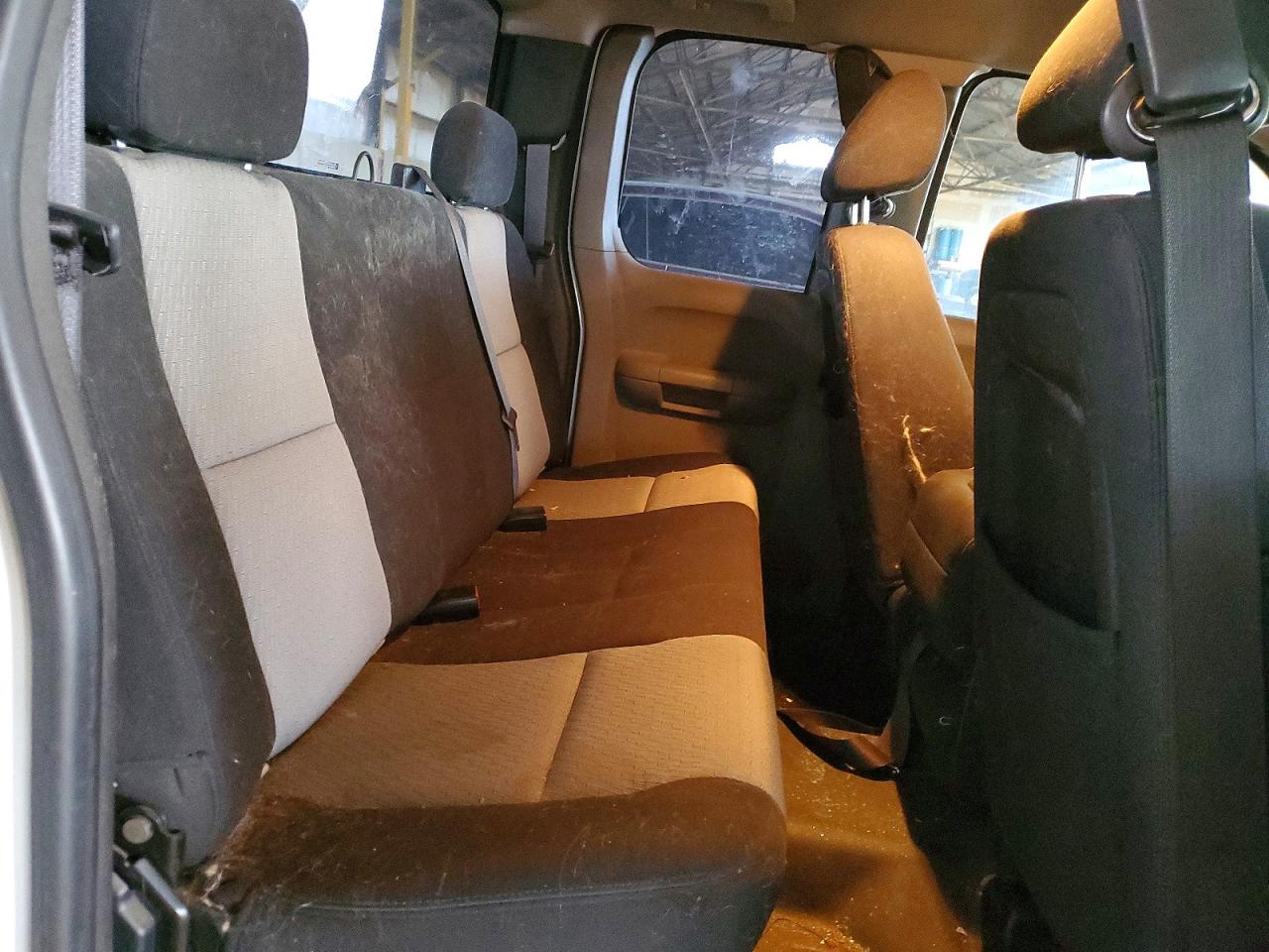 2008 Chevrolet Silverado C1500 White vin: 1GCEC19X98Z140901