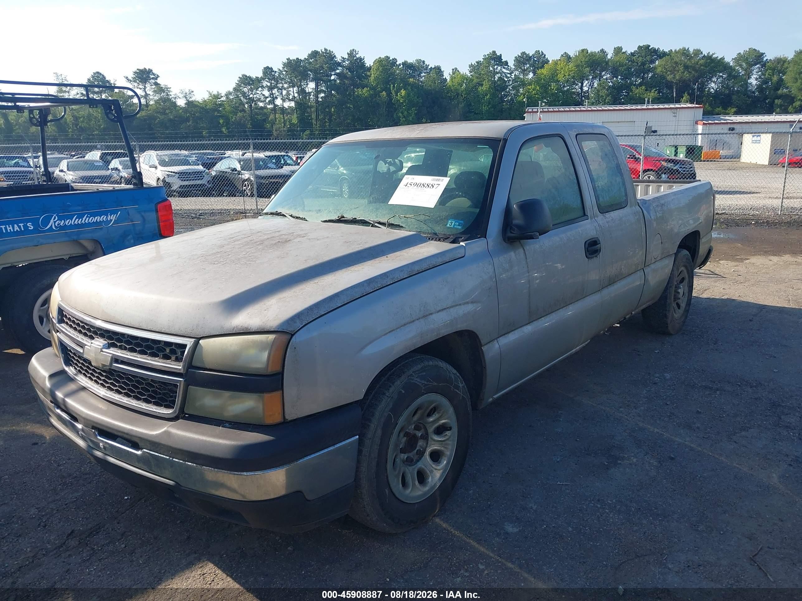 2006 Chevrolet Silverado 1500 Work Truck Silver vin: 1GCEC19Z06Z204032