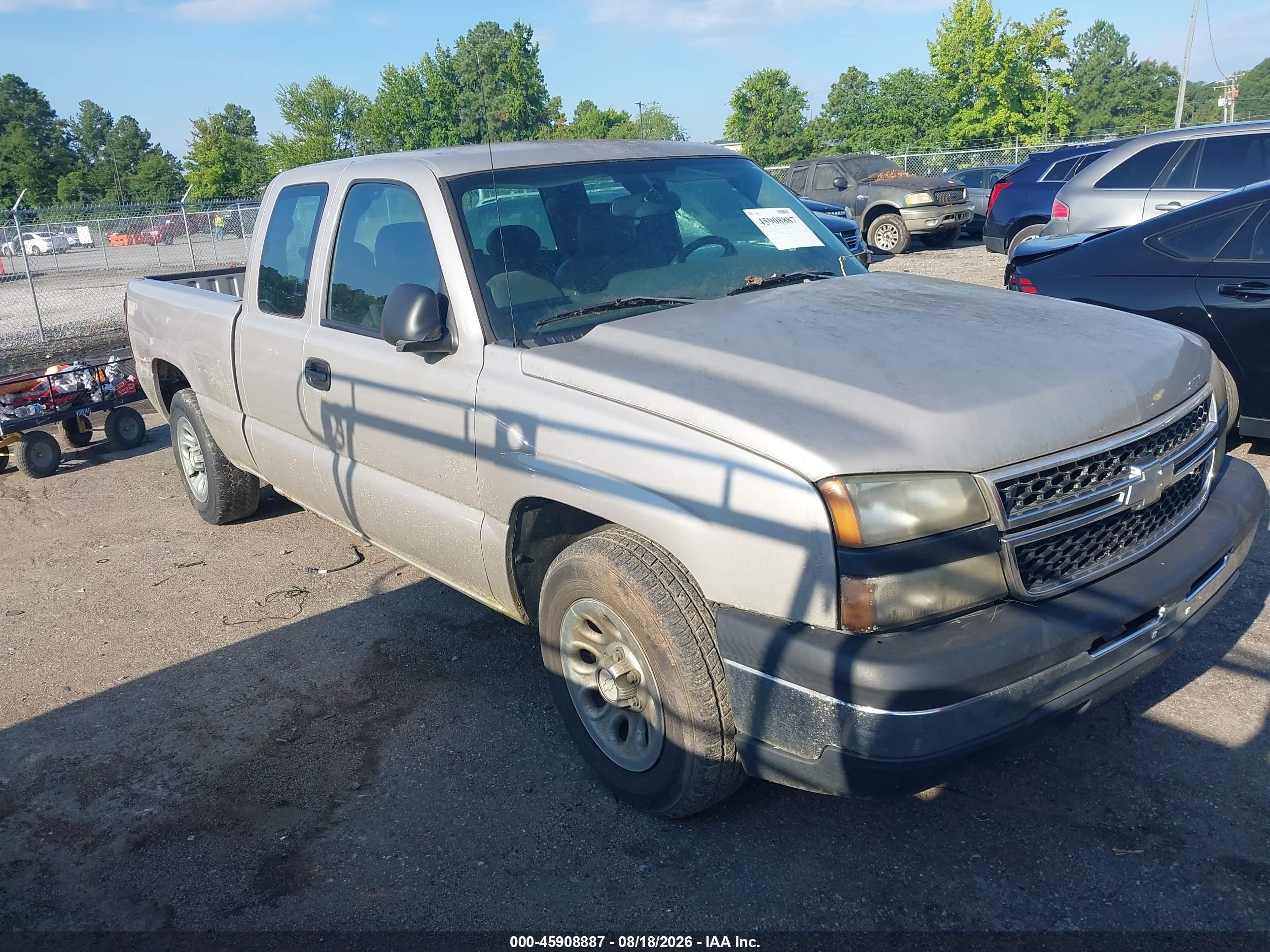 2006 Chevrolet Silverado 1500 Work Truck Silver vin: 1GCEC19Z06Z204032