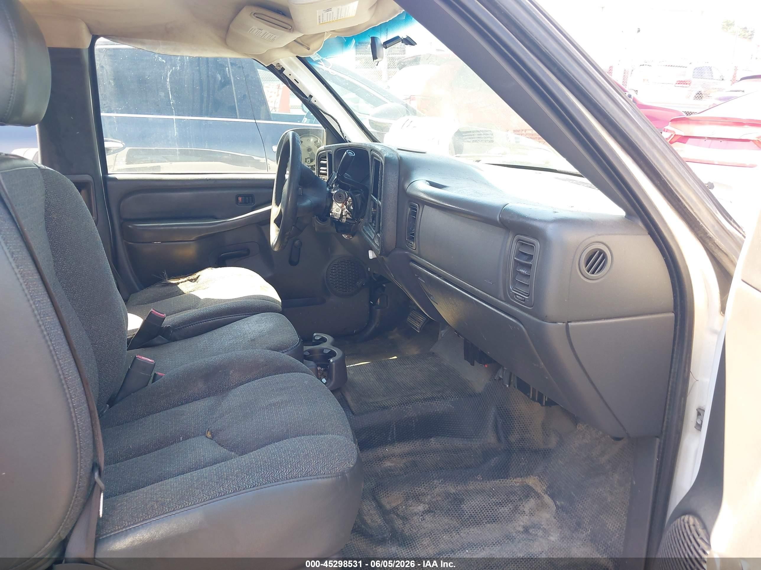 2006 Chevrolet Silverado 1500 Work Truck White vin: 1GCEC19Z16E246099