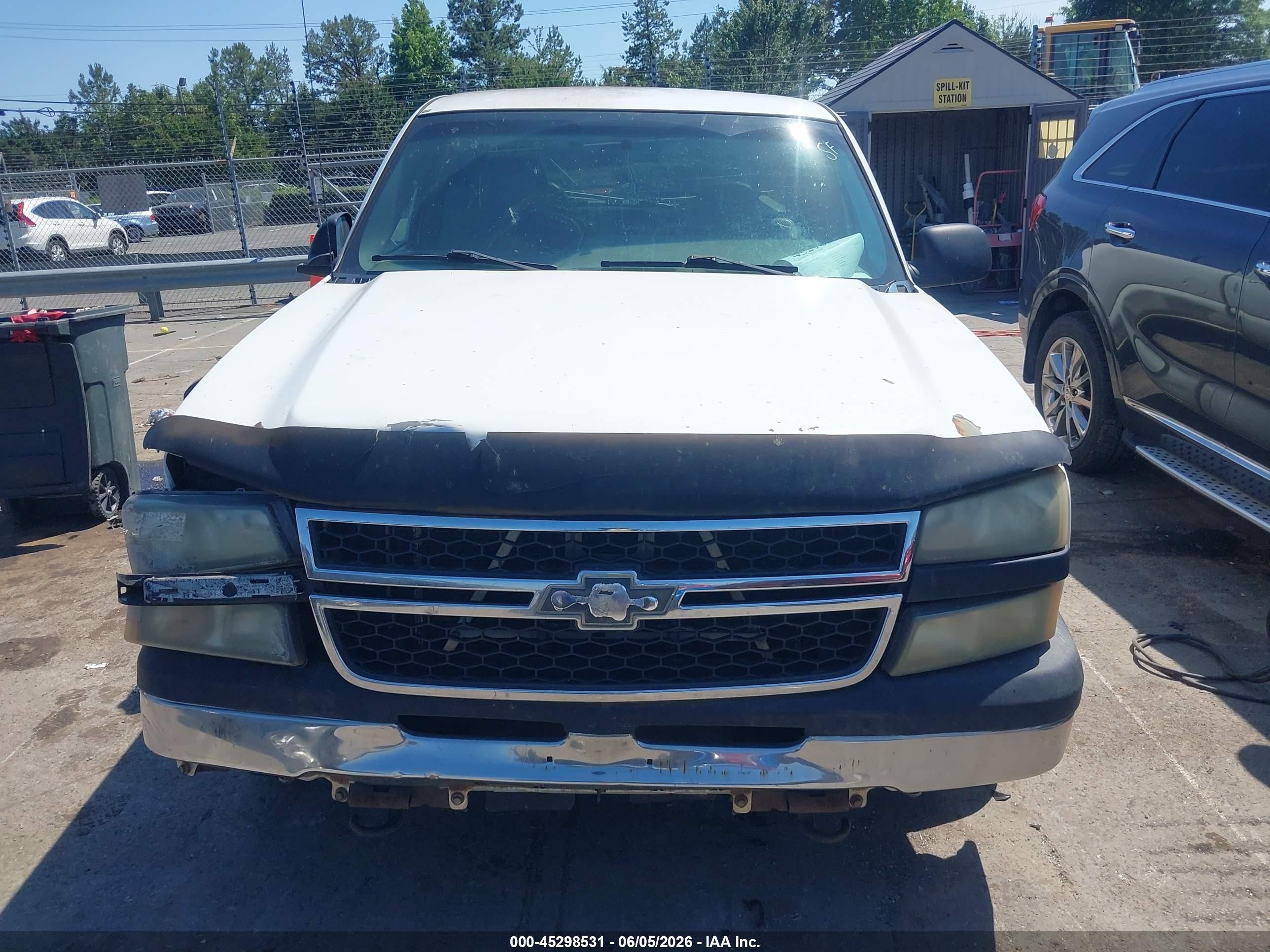 2006 Chevrolet Silverado 1500 Work Truck White vin: 1GCEC19Z16E246099