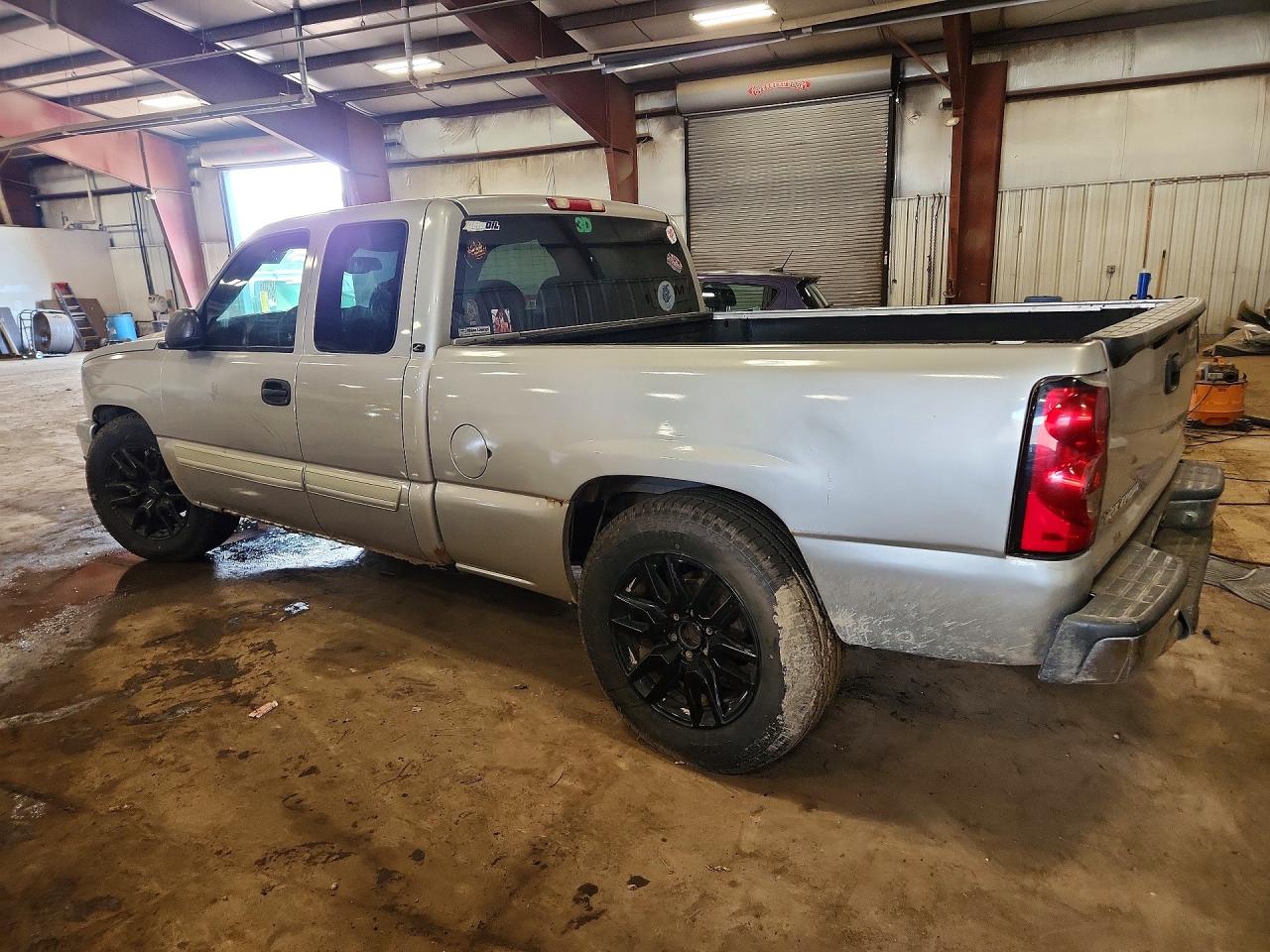 2006 Chevrolet Silverado C1500 Beige vin: 1GCEC19Z16Z186432