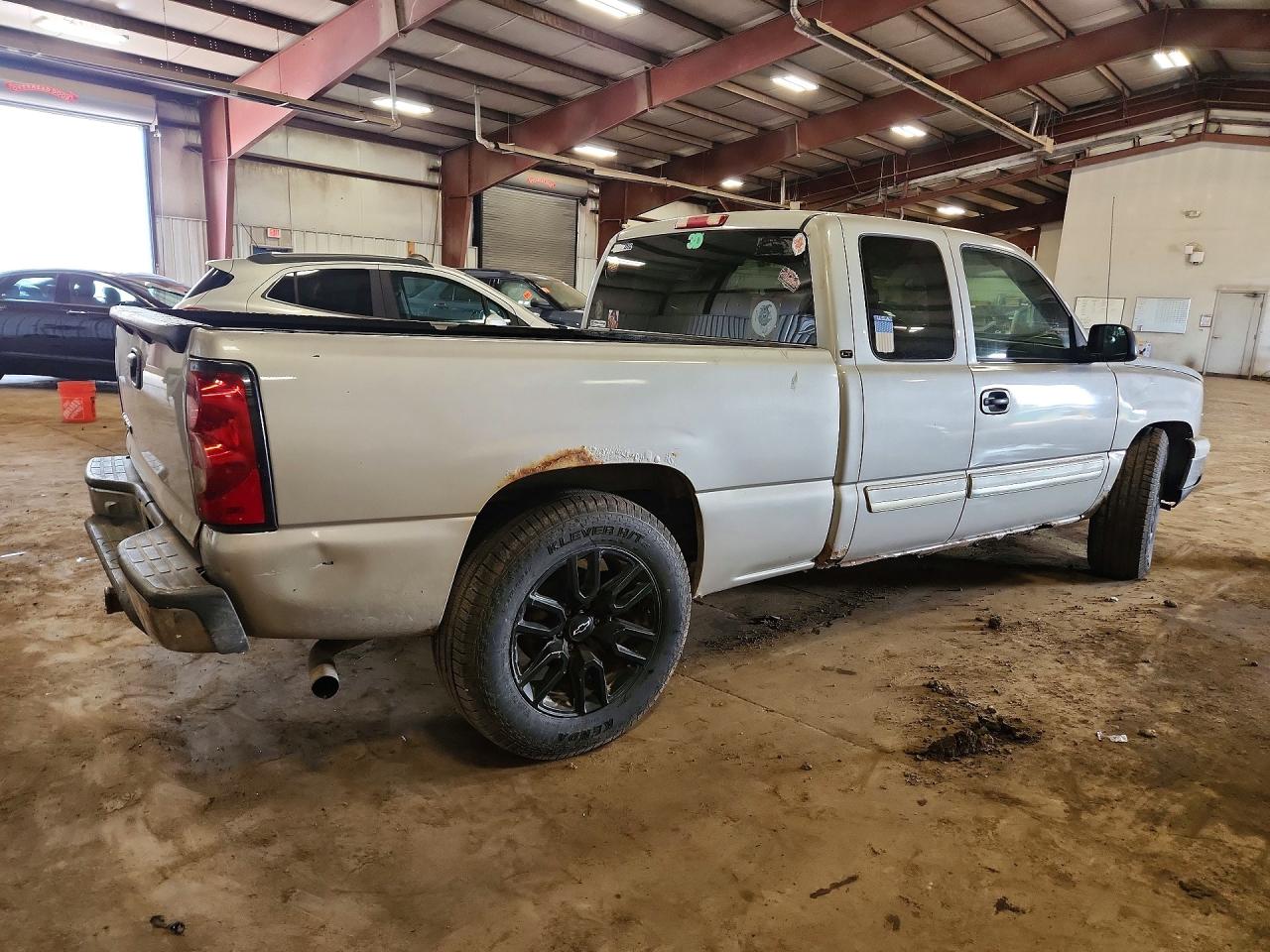 2006 Chevrolet Silverado C1500 Beige vin: 1GCEC19Z16Z186432