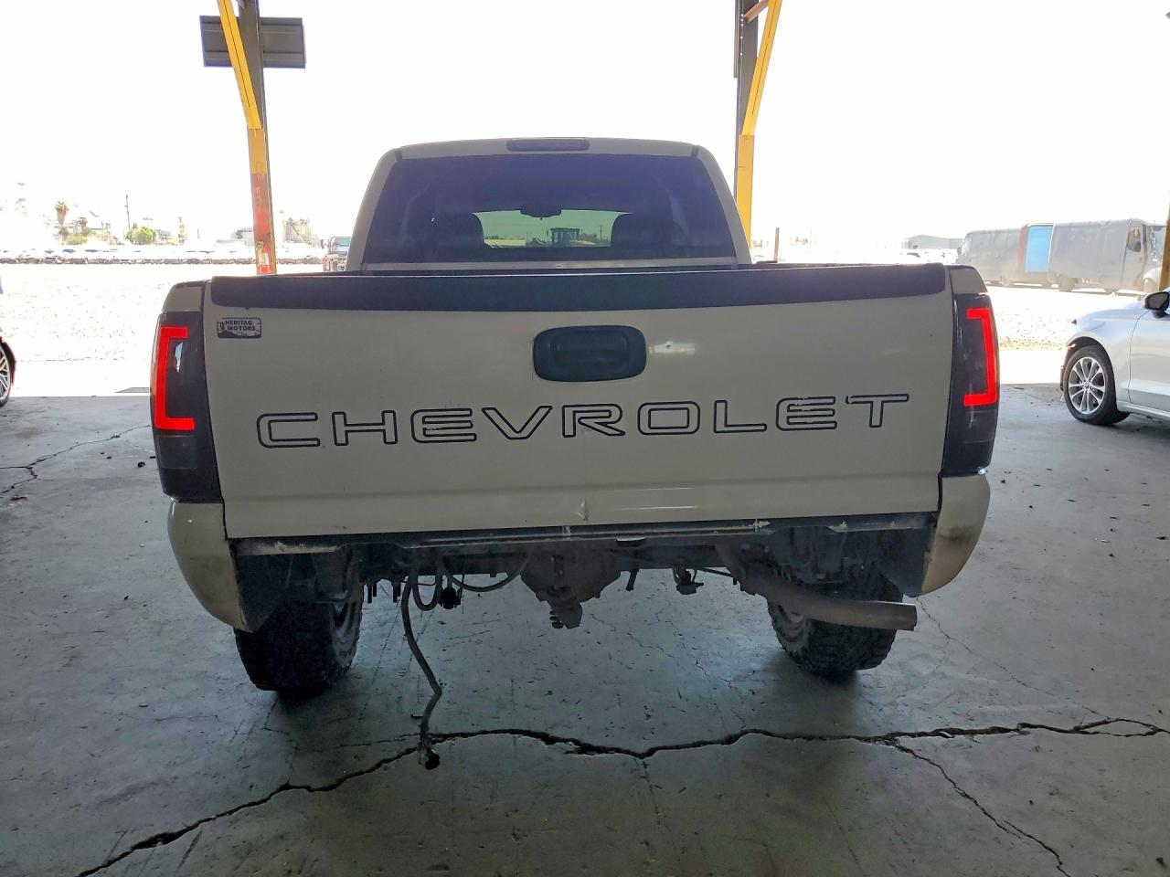 2005 Chevrolet Silverado C1500 White vin: 1GCEC19Z55Z255413