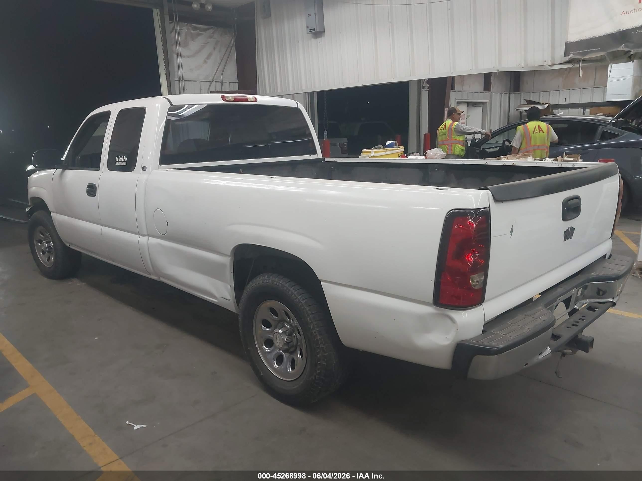 2006 Chevrolet Silverado 1500 Ls White vin: 1GCEC19Z56E176994