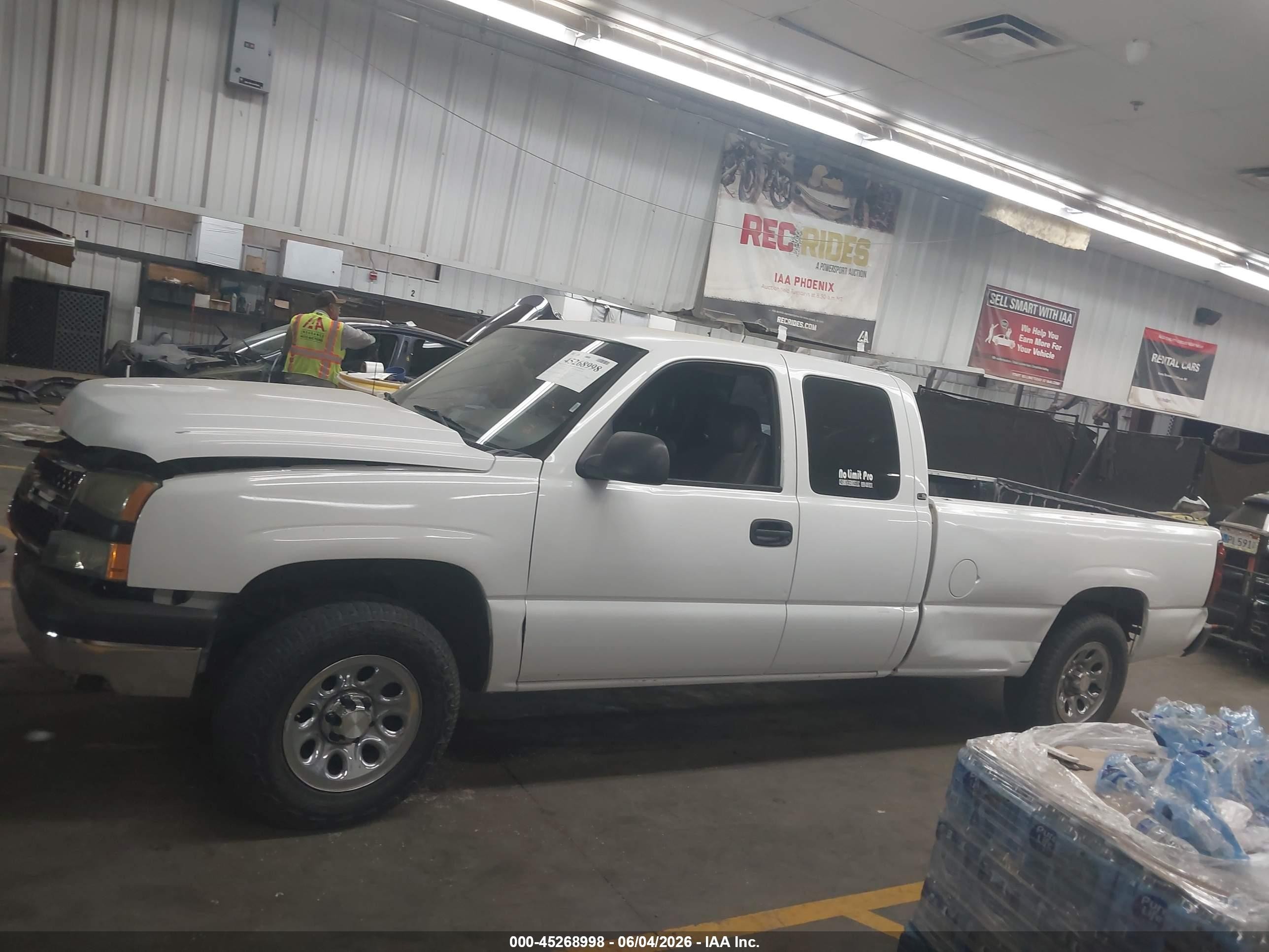 2006 Chevrolet Silverado 1500 Ls White vin: 1GCEC19Z56E176994