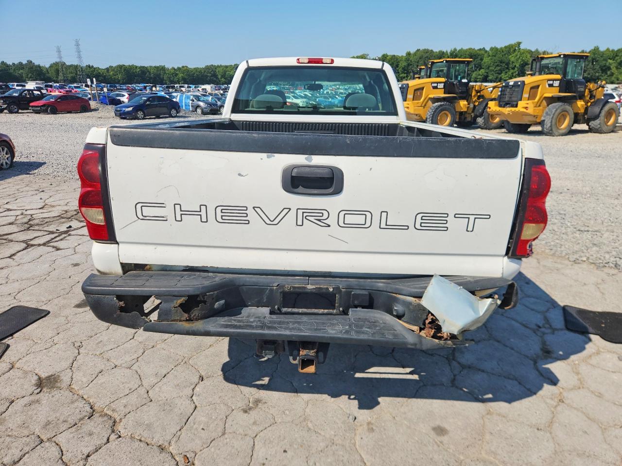 2006 Chevrolet Silverado C1500 White vin: 1GCEC19Z56E214823