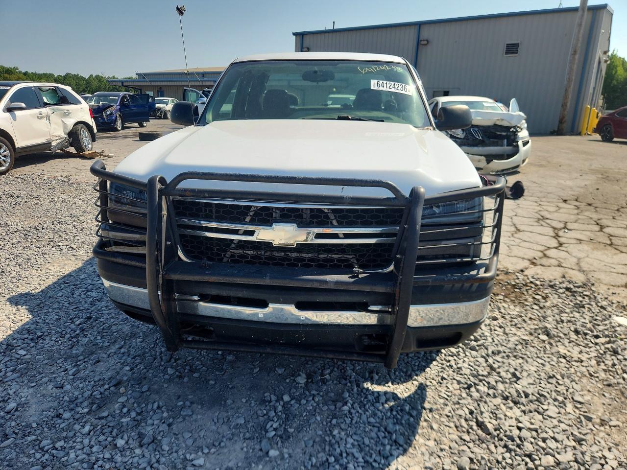 2006 Chevrolet Silverado C1500 White vin: 1GCEC19Z56E214823