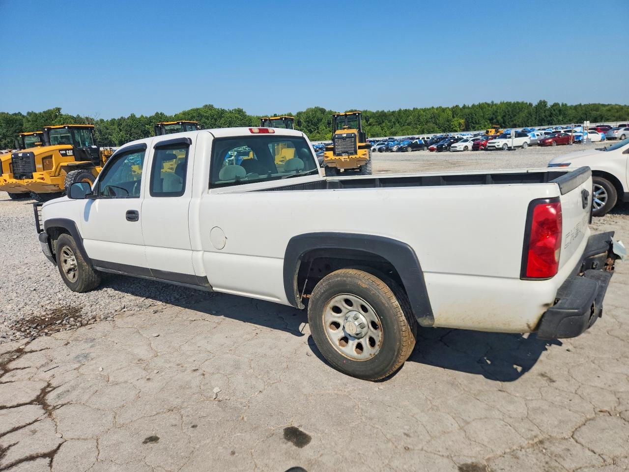 2006 Chevrolet Silverado C1500 White vin: 1GCEC19Z56E214823