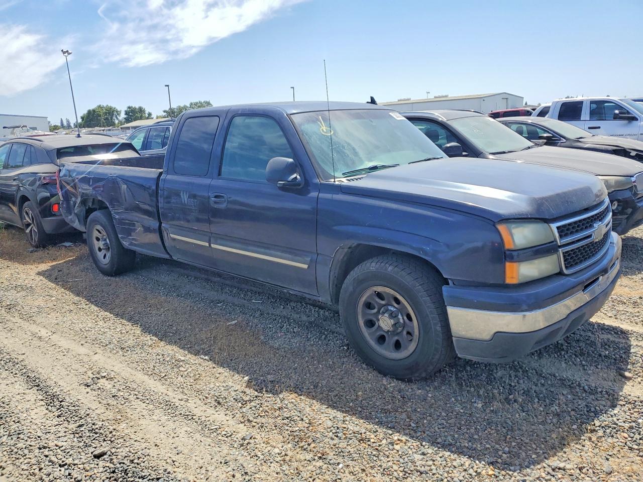 2006 Chevrolet Silverado C1500 Blue vin: 1GCEC19Z56E246140