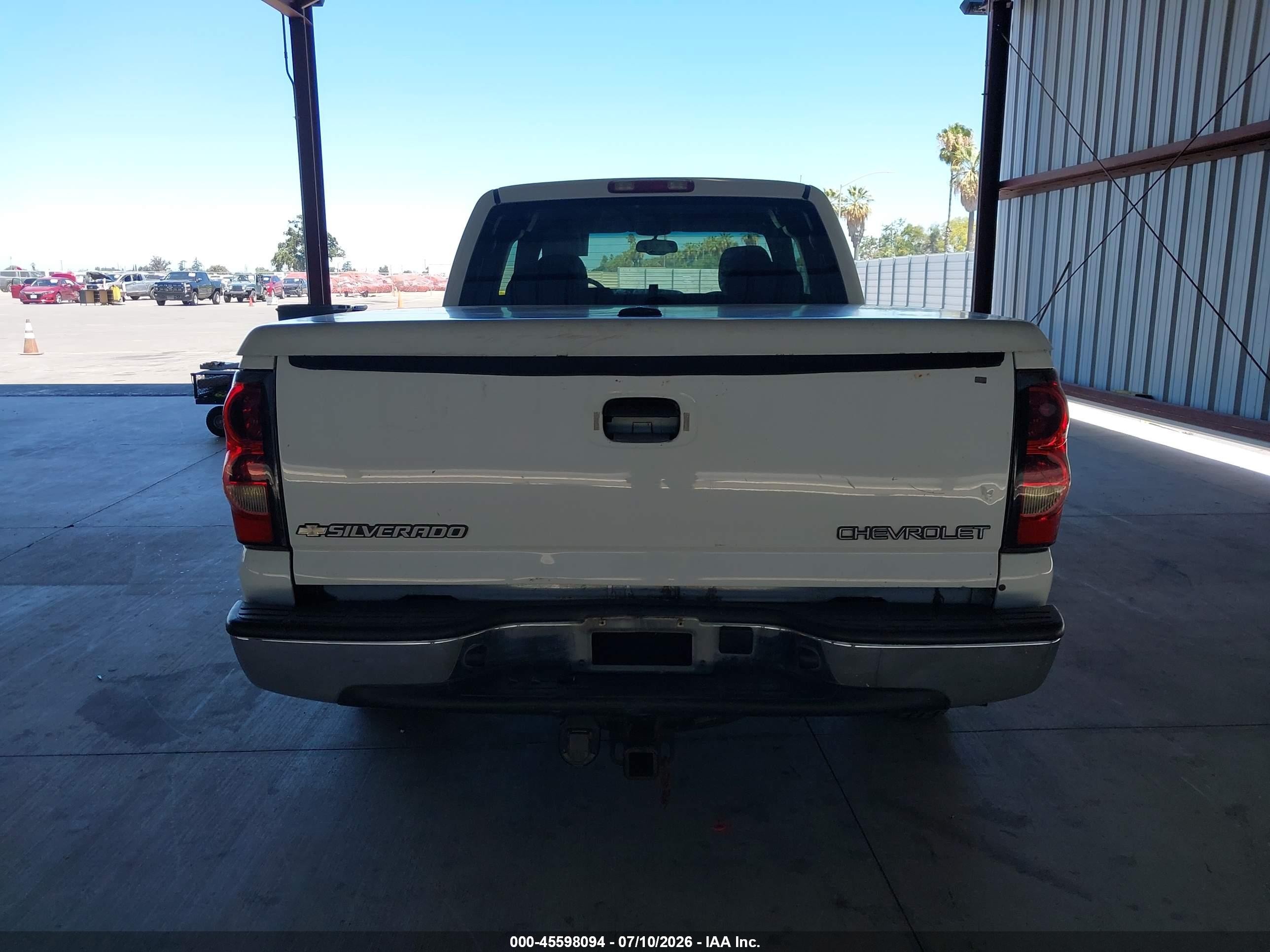 2007 Chevrolet Silverado 1500 Classic Lt1 White vin: 1GCEC19Z67Z196794