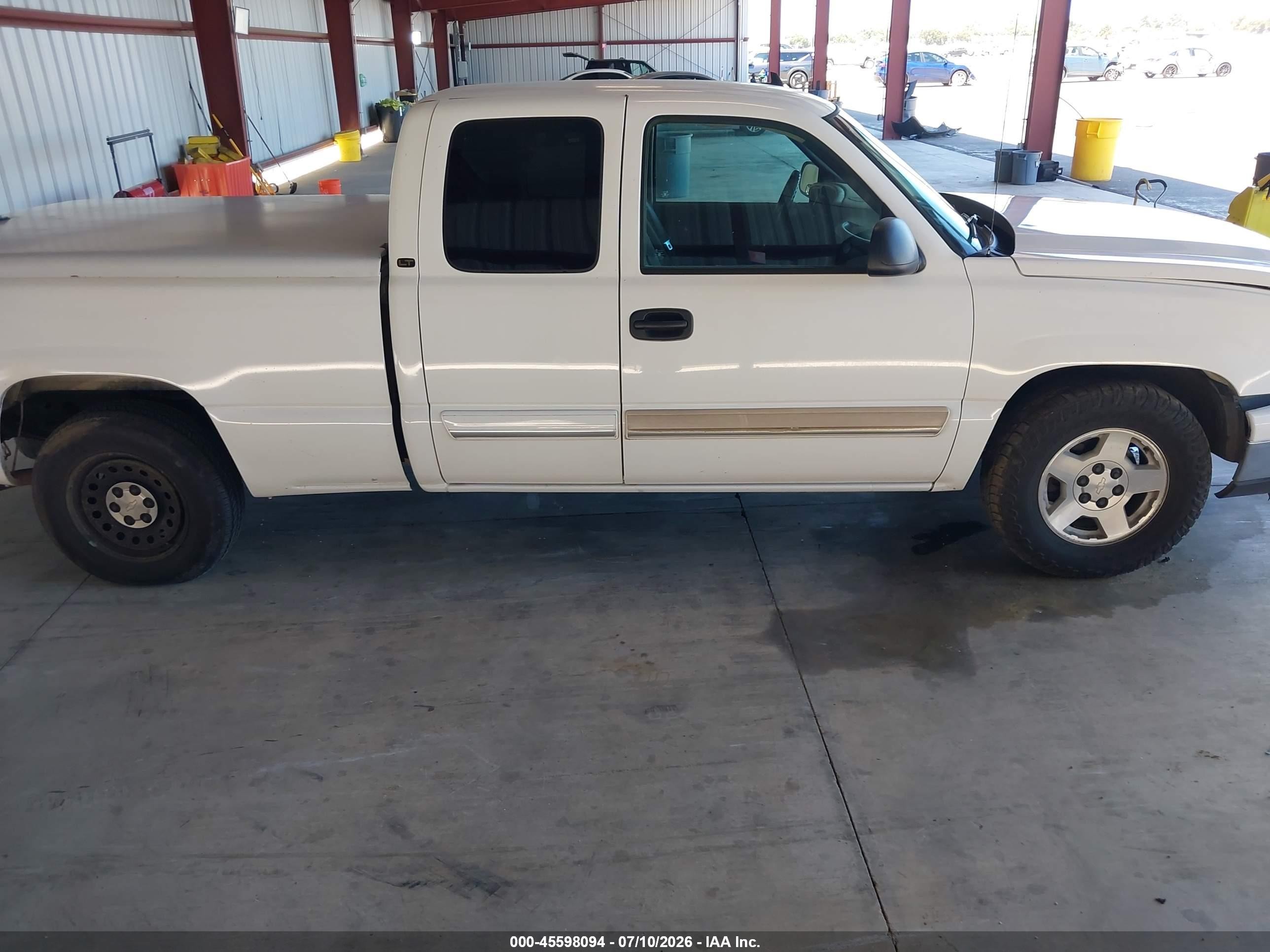 2007 Chevrolet Silverado 1500 Classic Lt1 White vin: 1GCEC19Z67Z196794