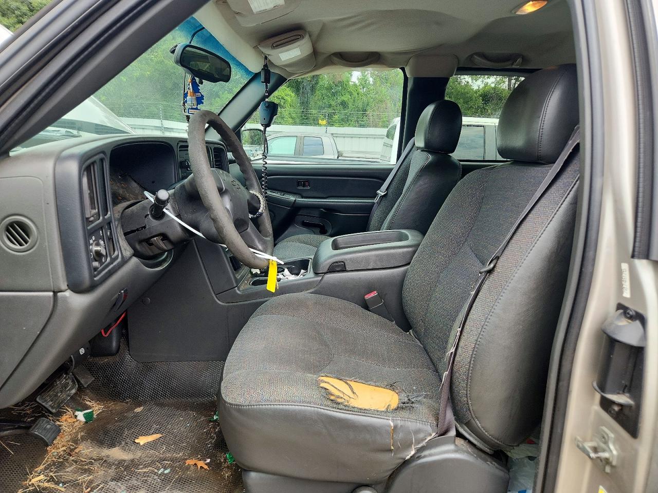 2006 Chevrolet Silverado C1500 Silver vin: 1GCEC19Z76E149943