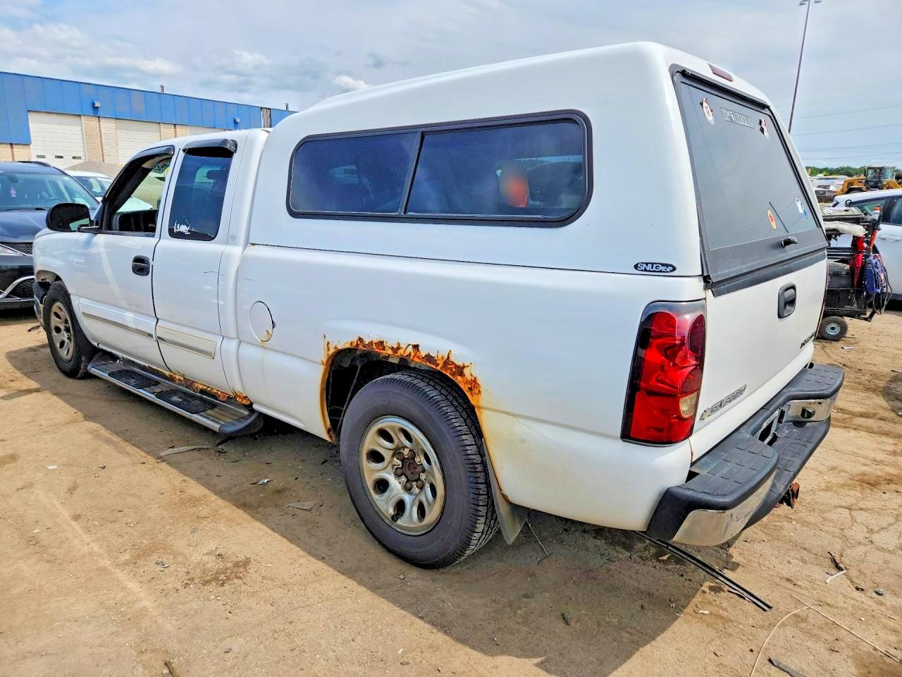 2005 Chevrolet Silverado C1500 White vin: 1GCEC19ZX5Z278850
