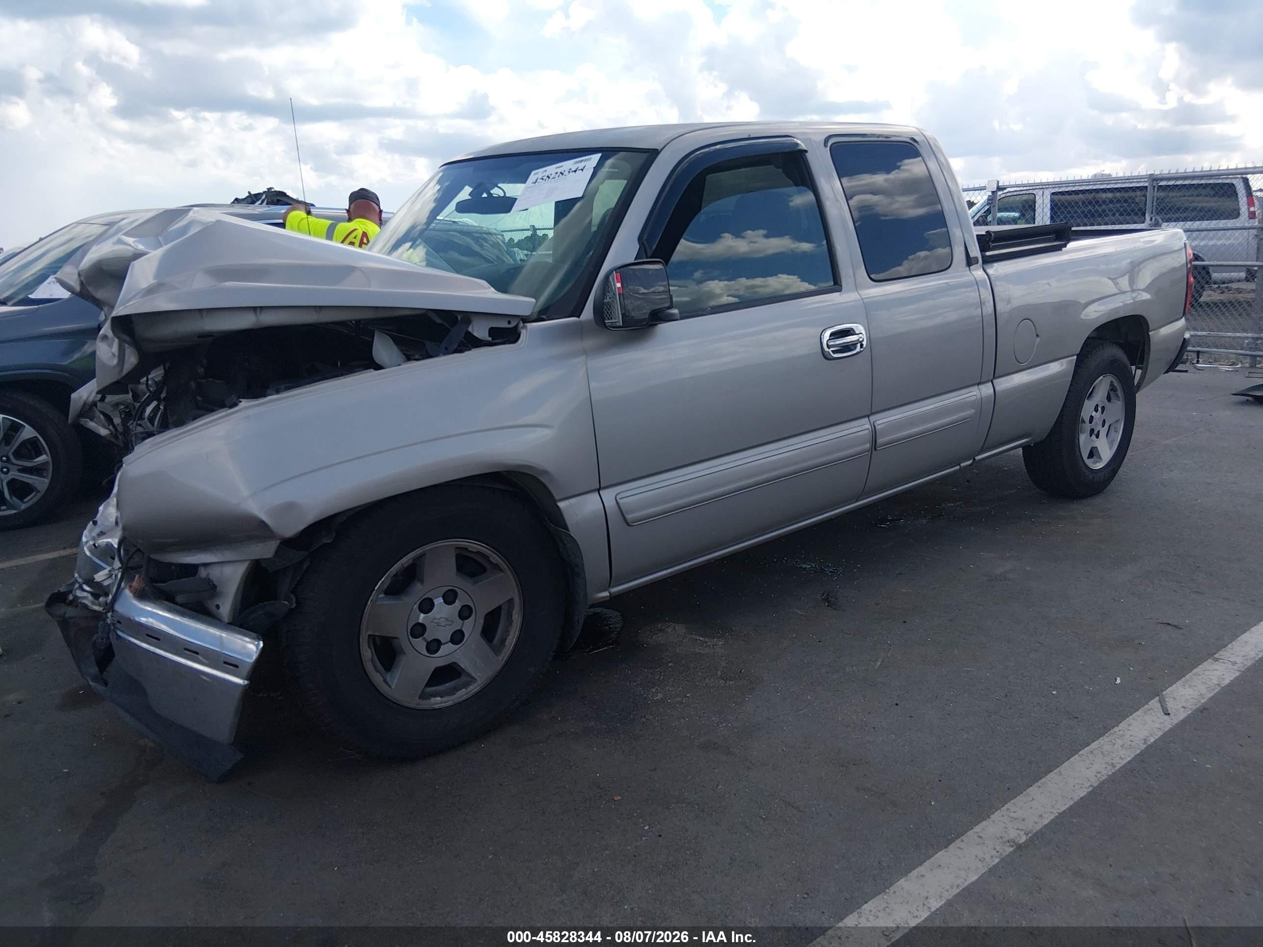 2007 Chevrolet Silverado 1500 Classic Lt1 Tan vin: 1GCEC19ZX7Z194451