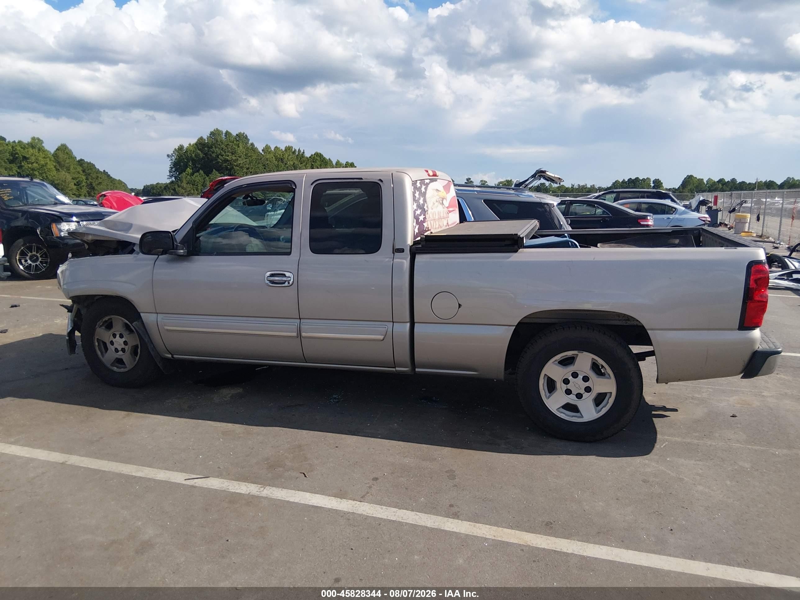 2007 Chevrolet Silverado 1500 Classic Lt1 Tan vin: 1GCEC19ZX7Z194451