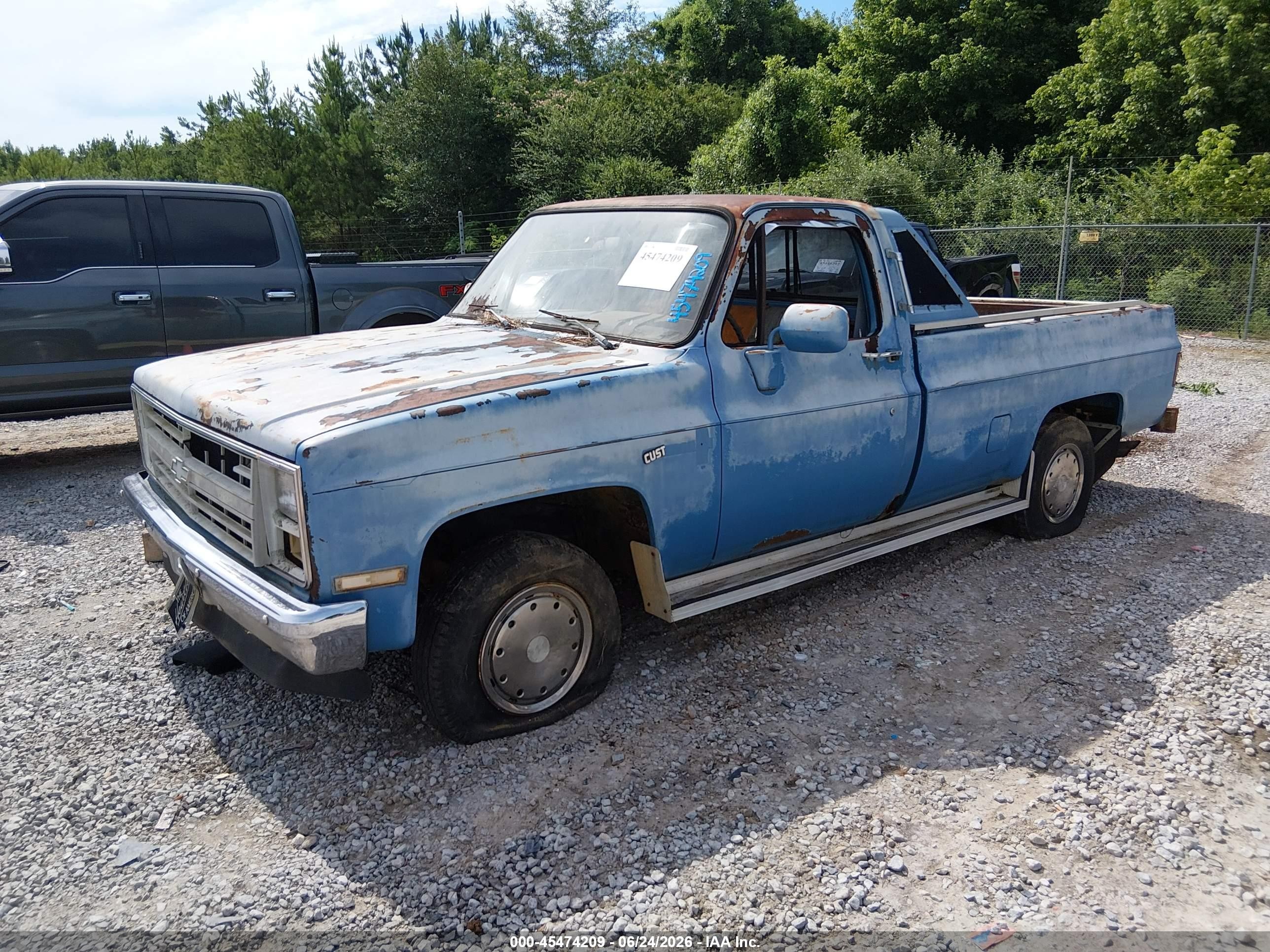 1986 Chevrolet C20   Синий vin: 1GCEC24H7GF337054