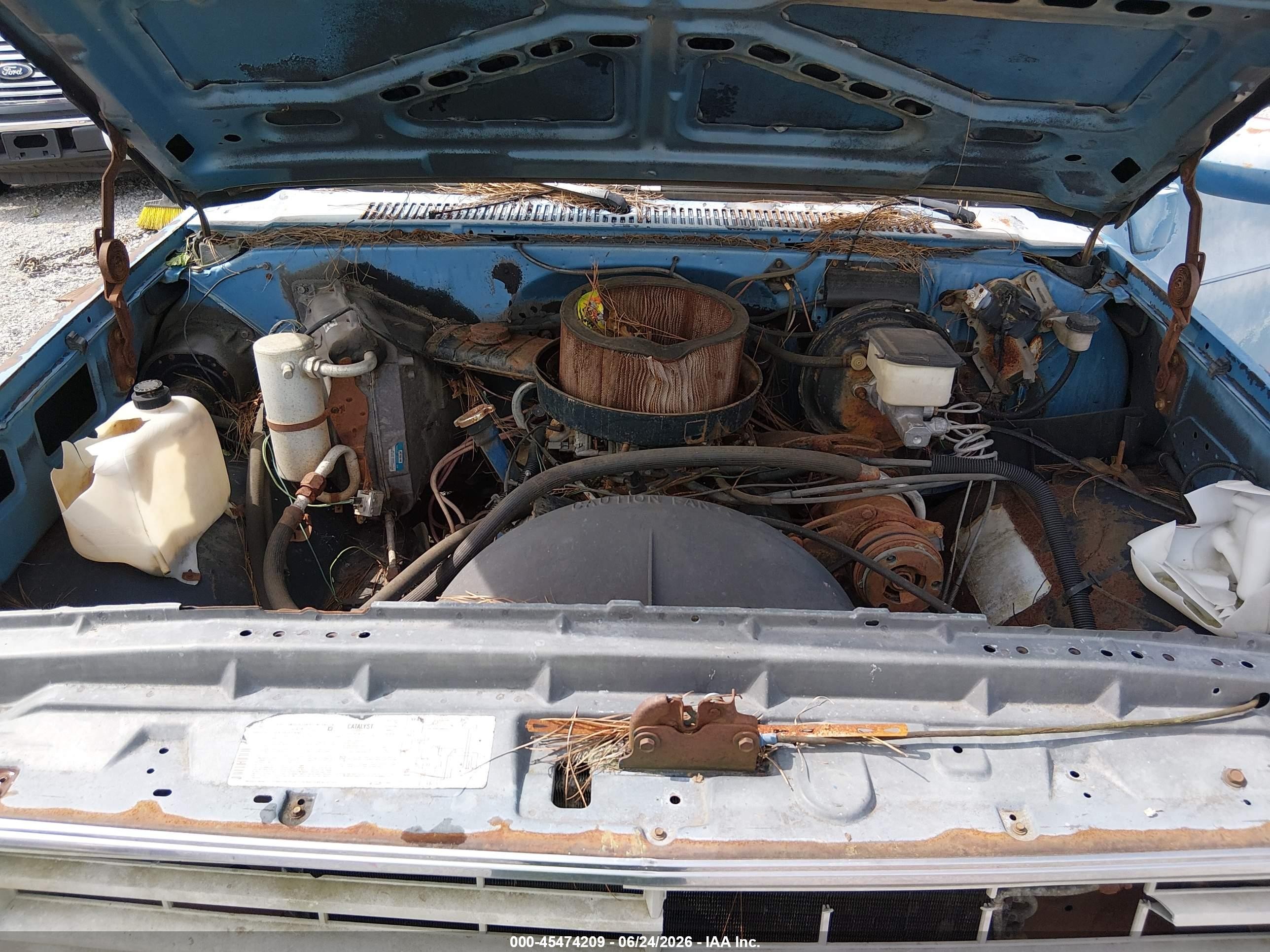 1986 Chevrolet C20   Синий vin: 1GCEC24H7GF337054