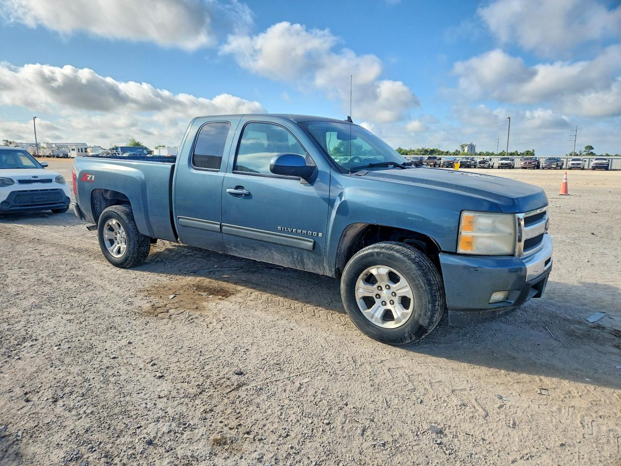 2009 Chevrolet Silverado C1500 Lt Blue vin: 1GCEC29069Z219095