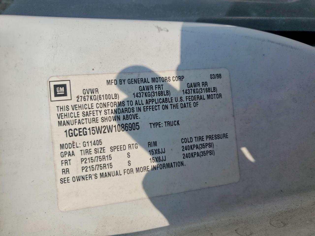 1998 Chevrolet Express G1500 White vin: 1GCEG15W2W1086905