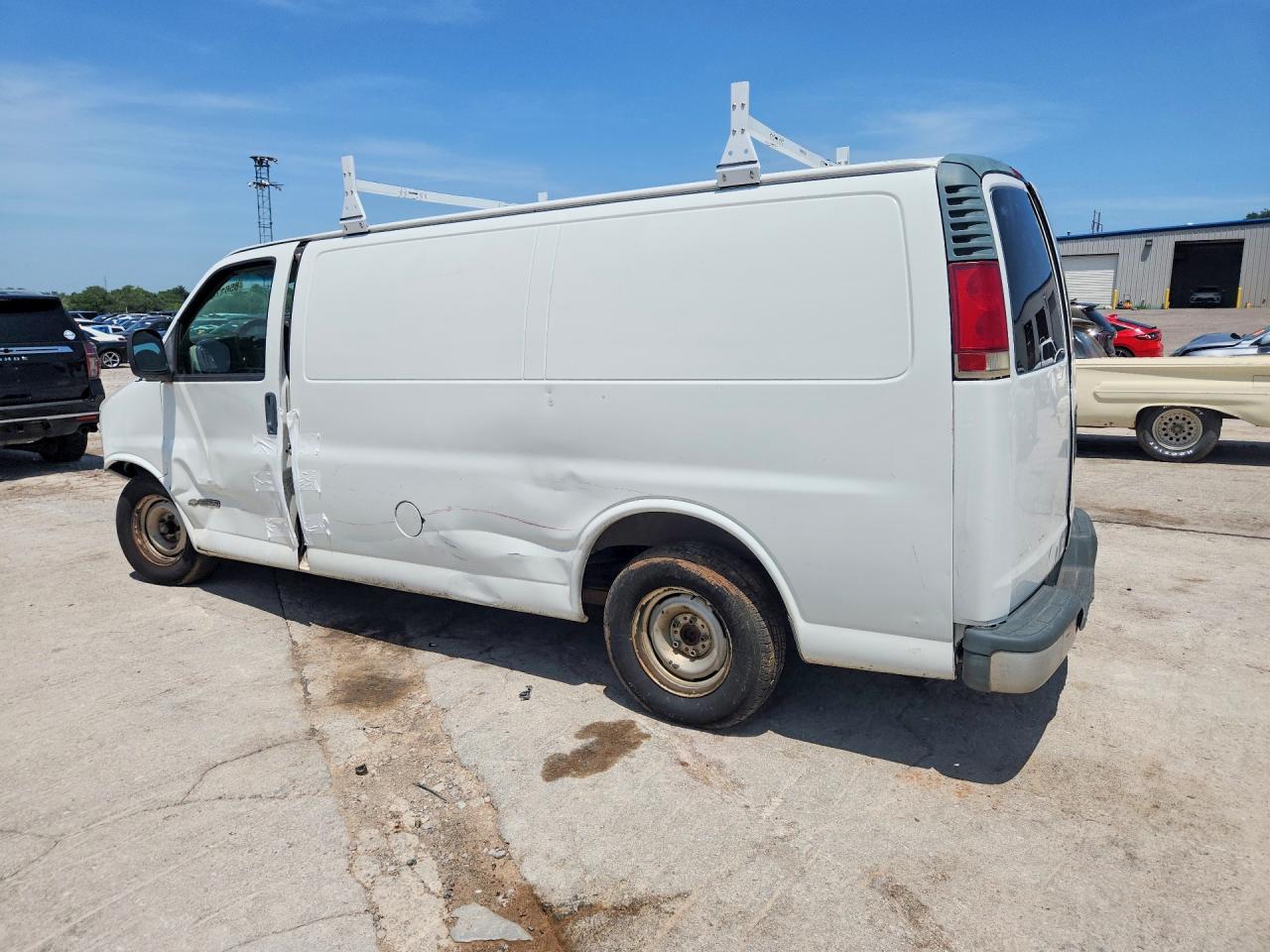 2000 Chevrolet Express White vin: 1GCEG15W4Y1168783
