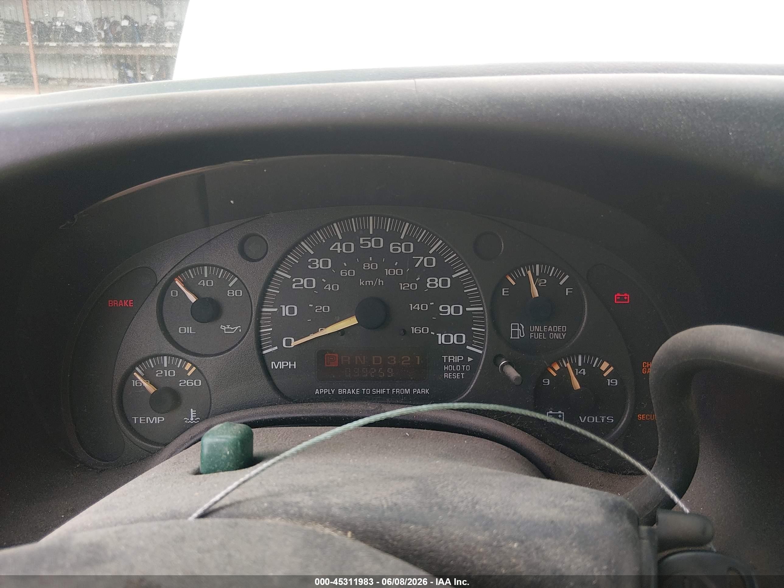 2002 Chevrolet Express White vin: 1GCEG15W621218753