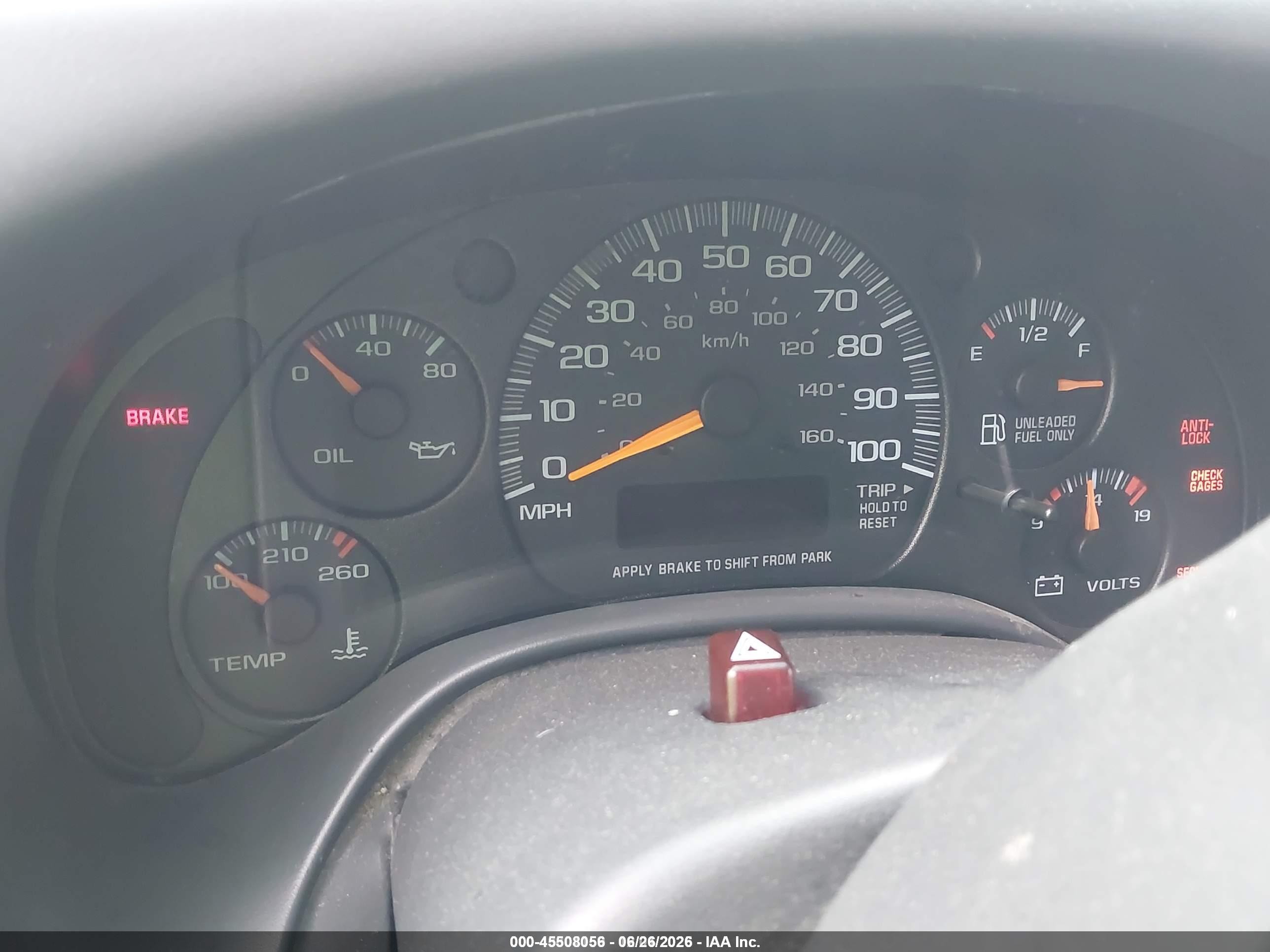 2000 Chevrolet Express   White vin: 1GCEG15W6Y1124235