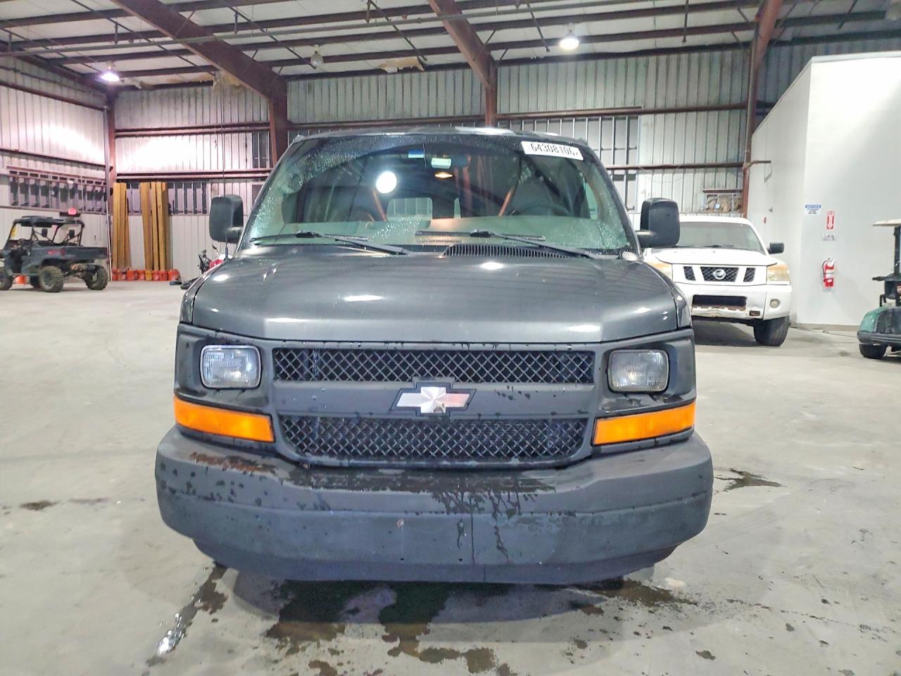 2004 Chevrolet Express G1500 Charcoal vin: 1GCEG15X441112748