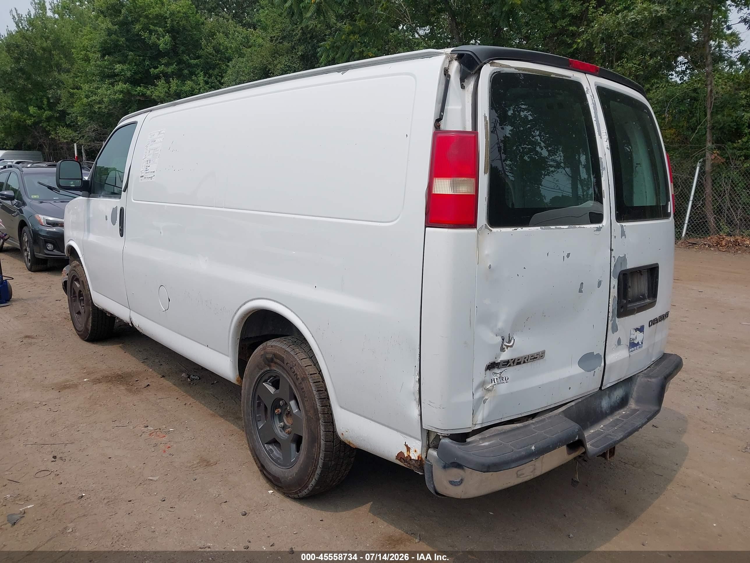 2006 Chevrolet Express Work Van White vin: 1GCEG15X661174607